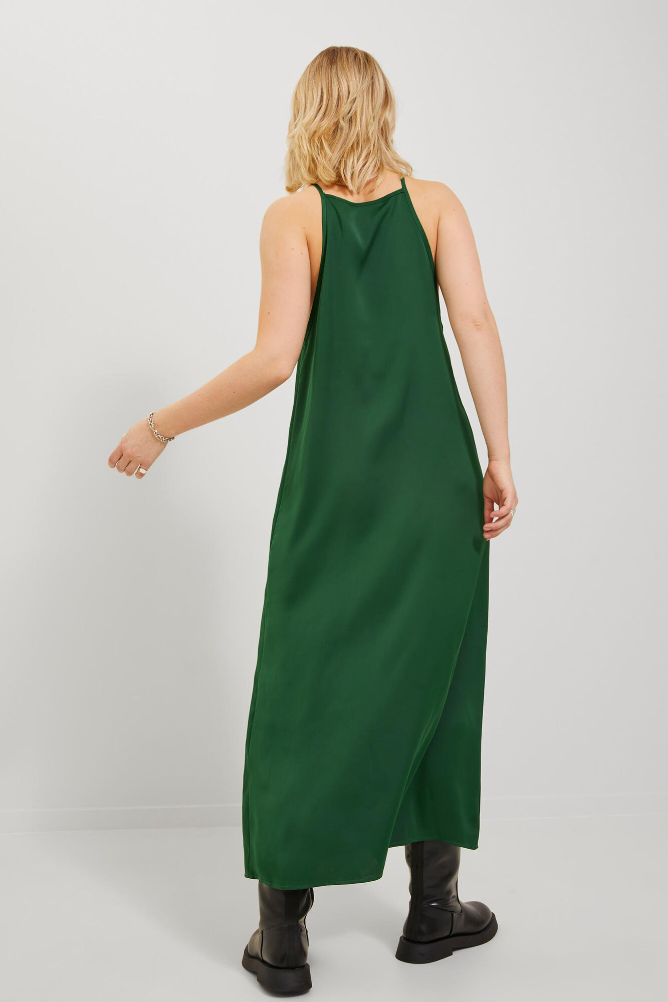 Vestido longo com decote halter