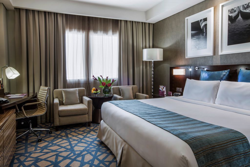 Crowne Plaza Deira Logies en ontbijt - Hotel