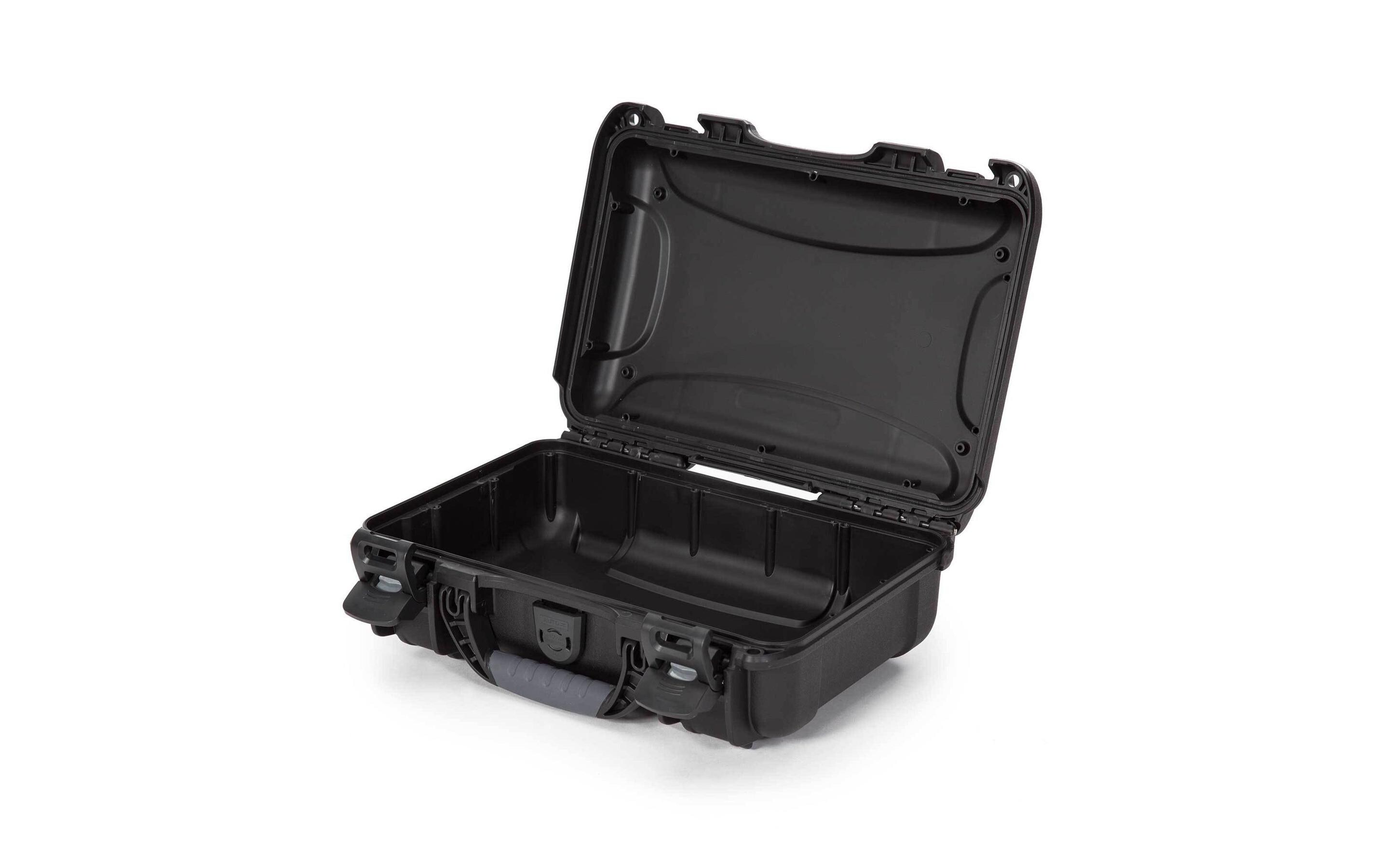 Kunststoffkoffer 909 - mit Schaum Schwarz<br>Leichter, wasserdichter und robuster Hartschalenkoffer