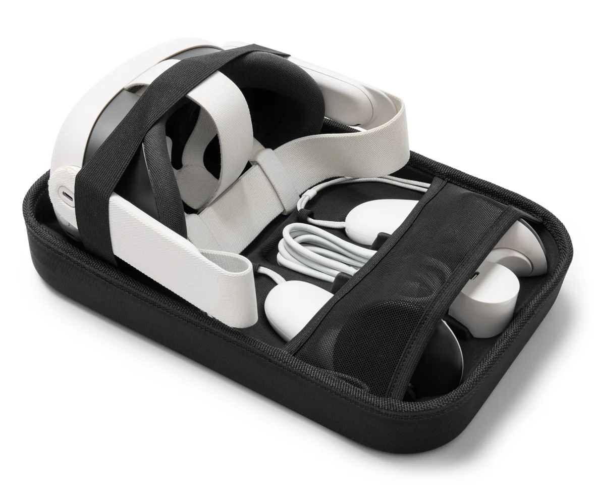PowerA Carrying & Cleaning Kit - Black (Meta Quest)