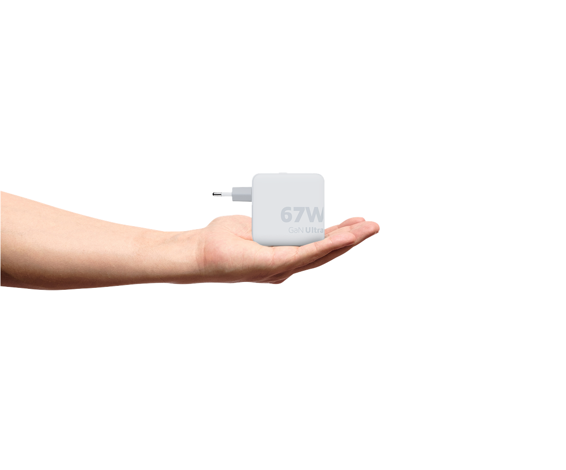 Xtorm - 67W GaN Ultra Travel Charger + USB-C PD Cable