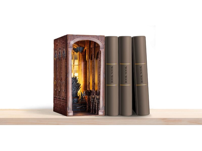 Revell Bausatz Iron Throne Dragon House Zauberhafte Miniaturwelt mit LED-Beleuchtung für Ihr Bücherregal