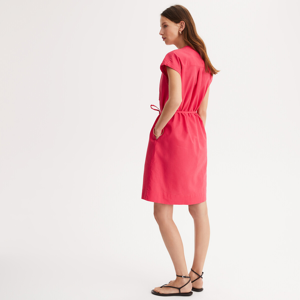 ANNE WEYBURN<br>Vestido reto, comprimento midi, mangas curtas