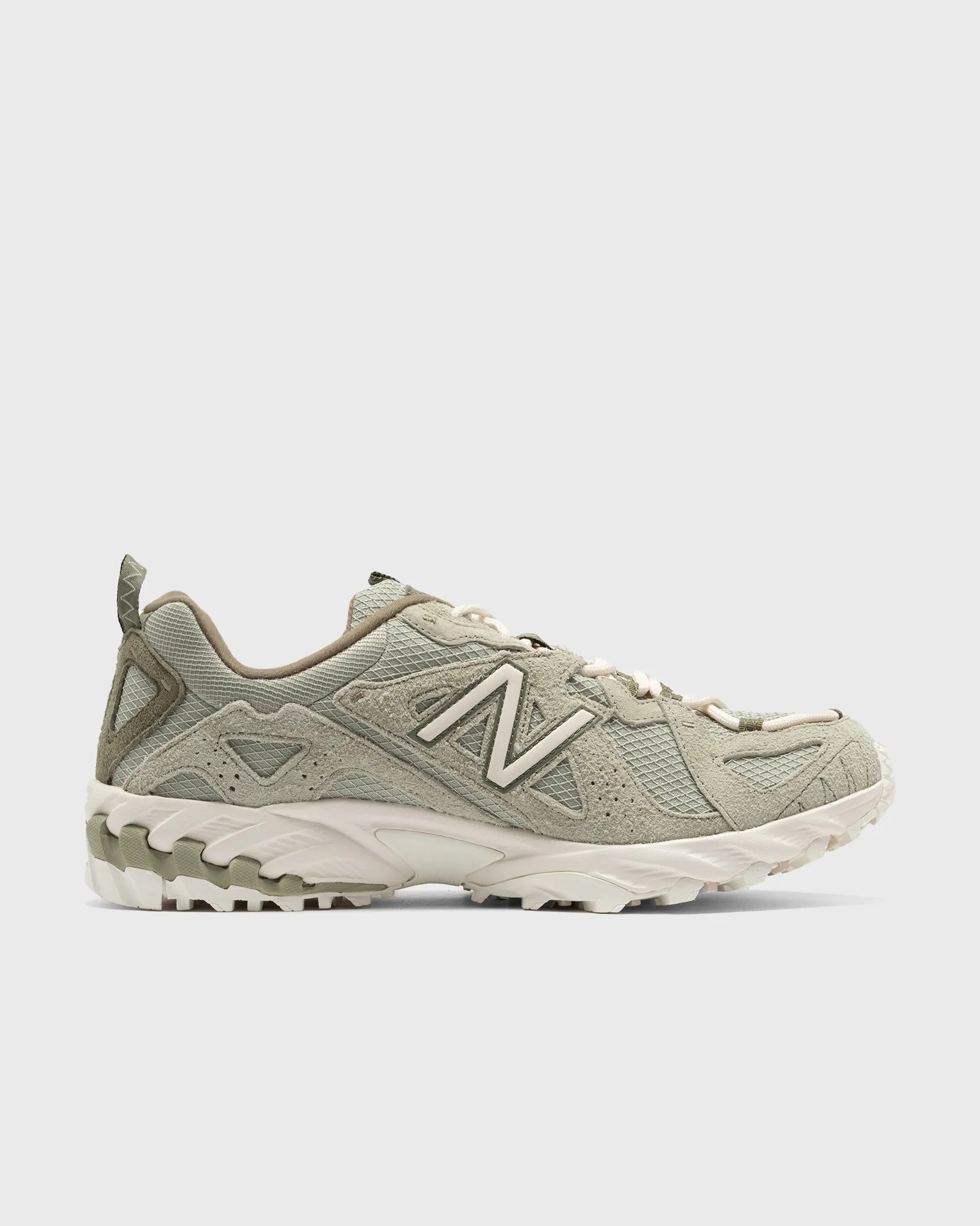 New Balance 610