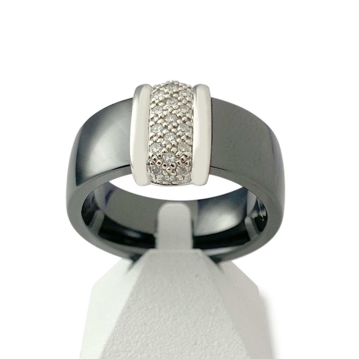 Bague d'occasion or 375 blanc diamants céramique