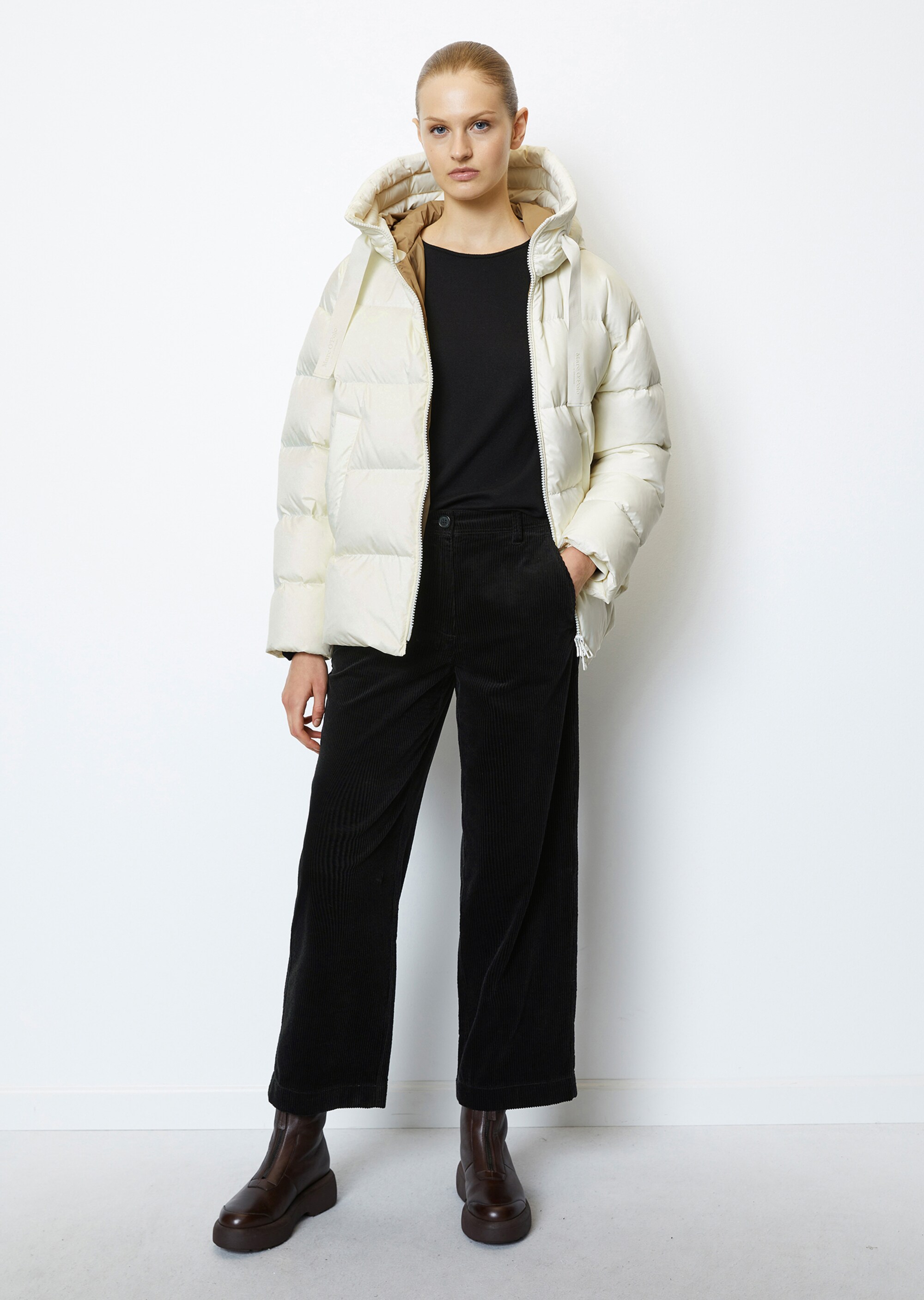 Puffer-Daunenjacke relaxed mit seitlichen Knopfleisten