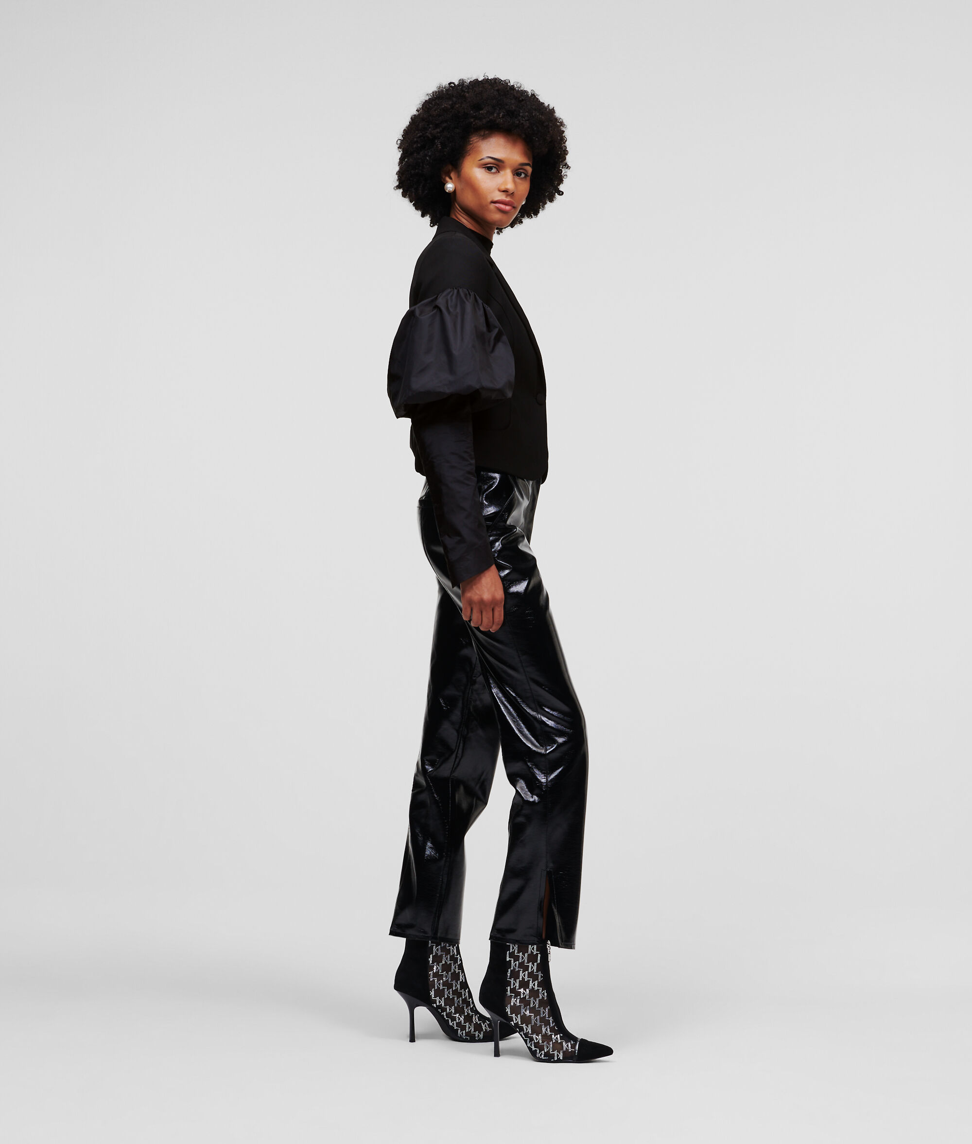 BLAZER À MANCHES BOUFFANTES SÉLECTIONNÉ PAR HUN KIM