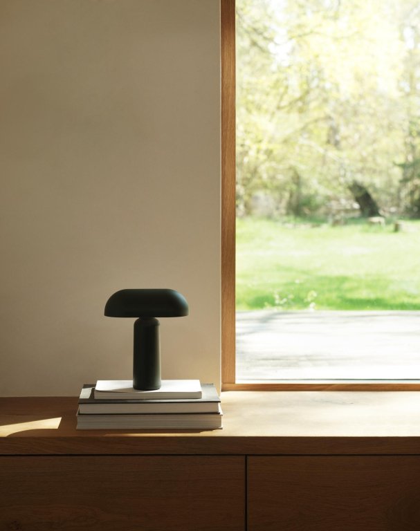 Normann Copenhagen Porta tafellamp LED oplaadbaar wit
