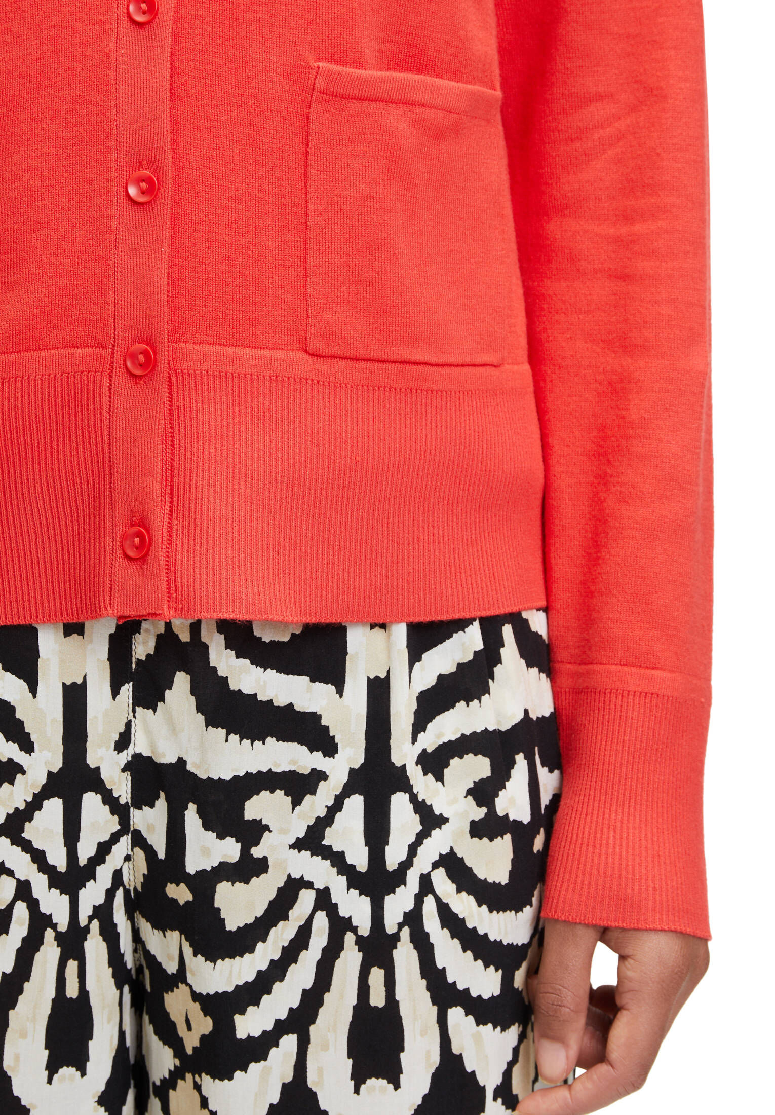 Betty Barclay| Damen Feinstrickjacke mit Knöpfen