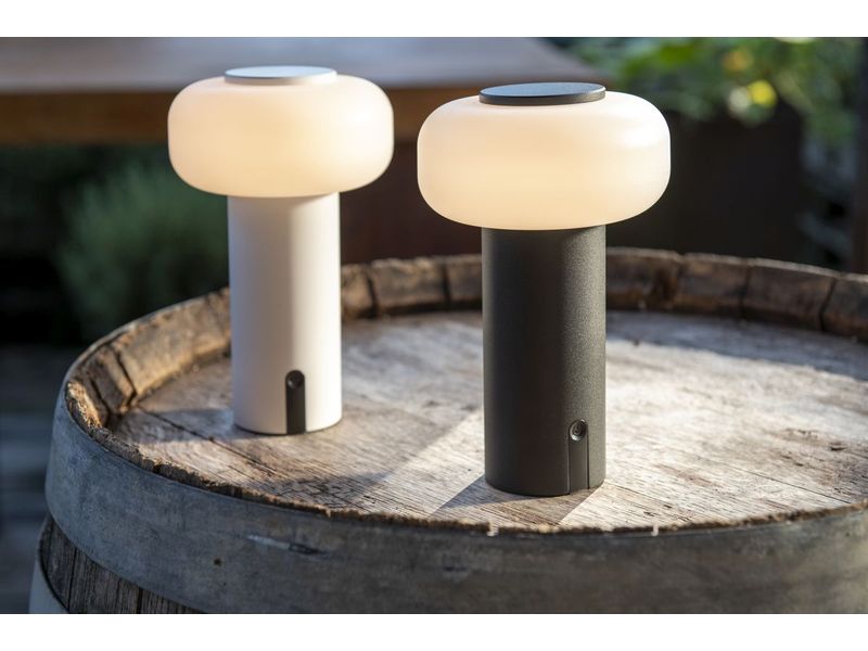 STT Tischleuchte Motion Lamp Schwarz Portable, multifunktionale Leuchte