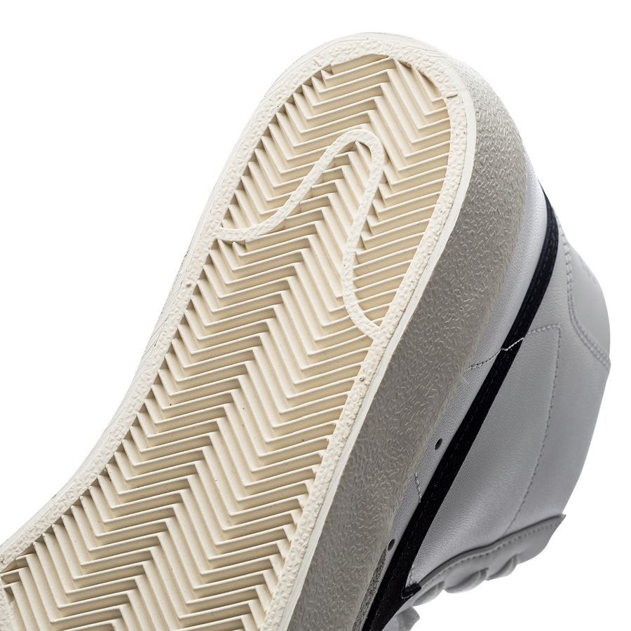 Nike Chaussures Blazer Mid '77 Vintage - Blanc/Noir