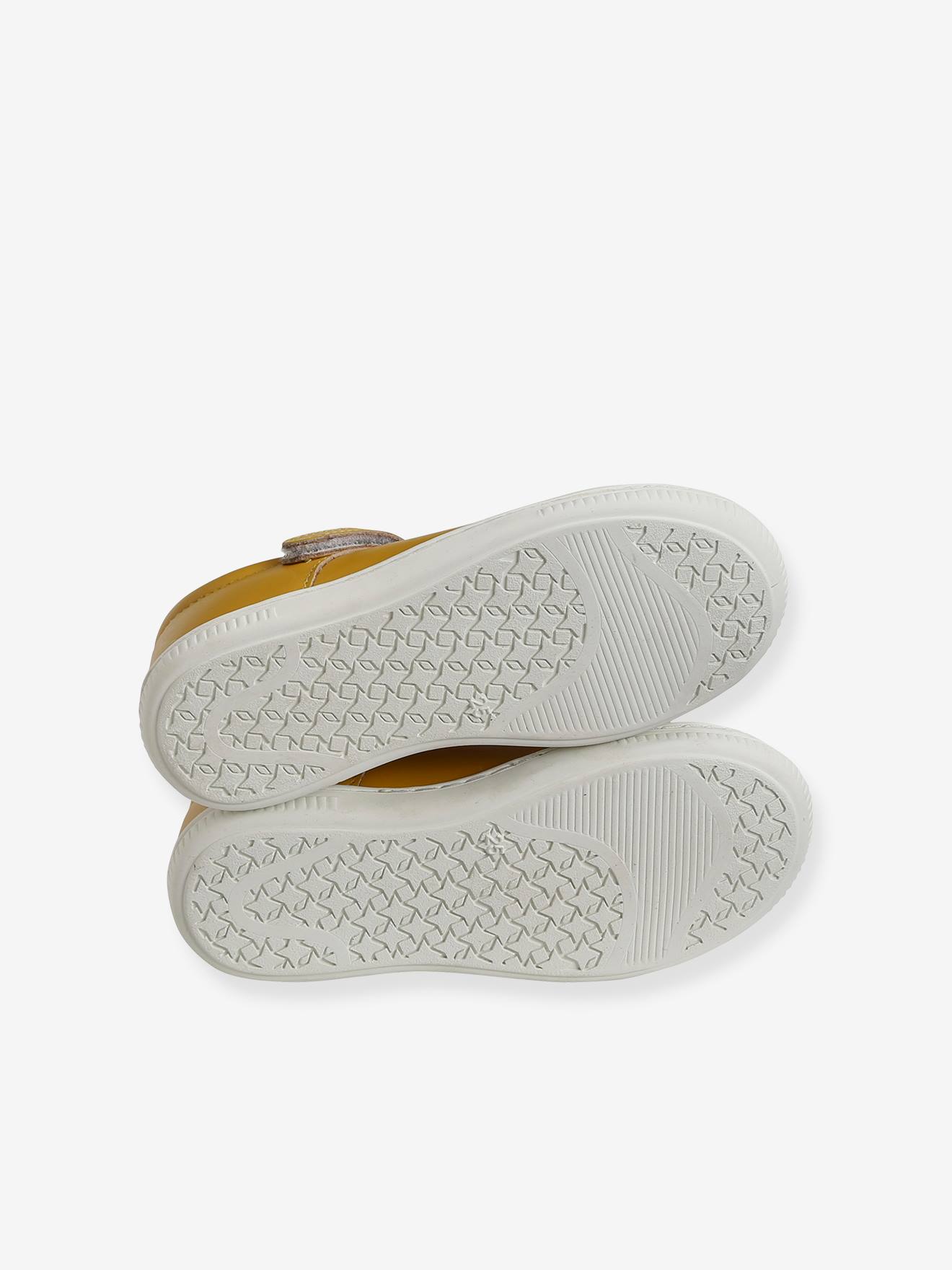 Sapatinhos de couro estilo bebê para meninas, especialmente para quem está começando a viver sozinha, amarelo médio, liso.