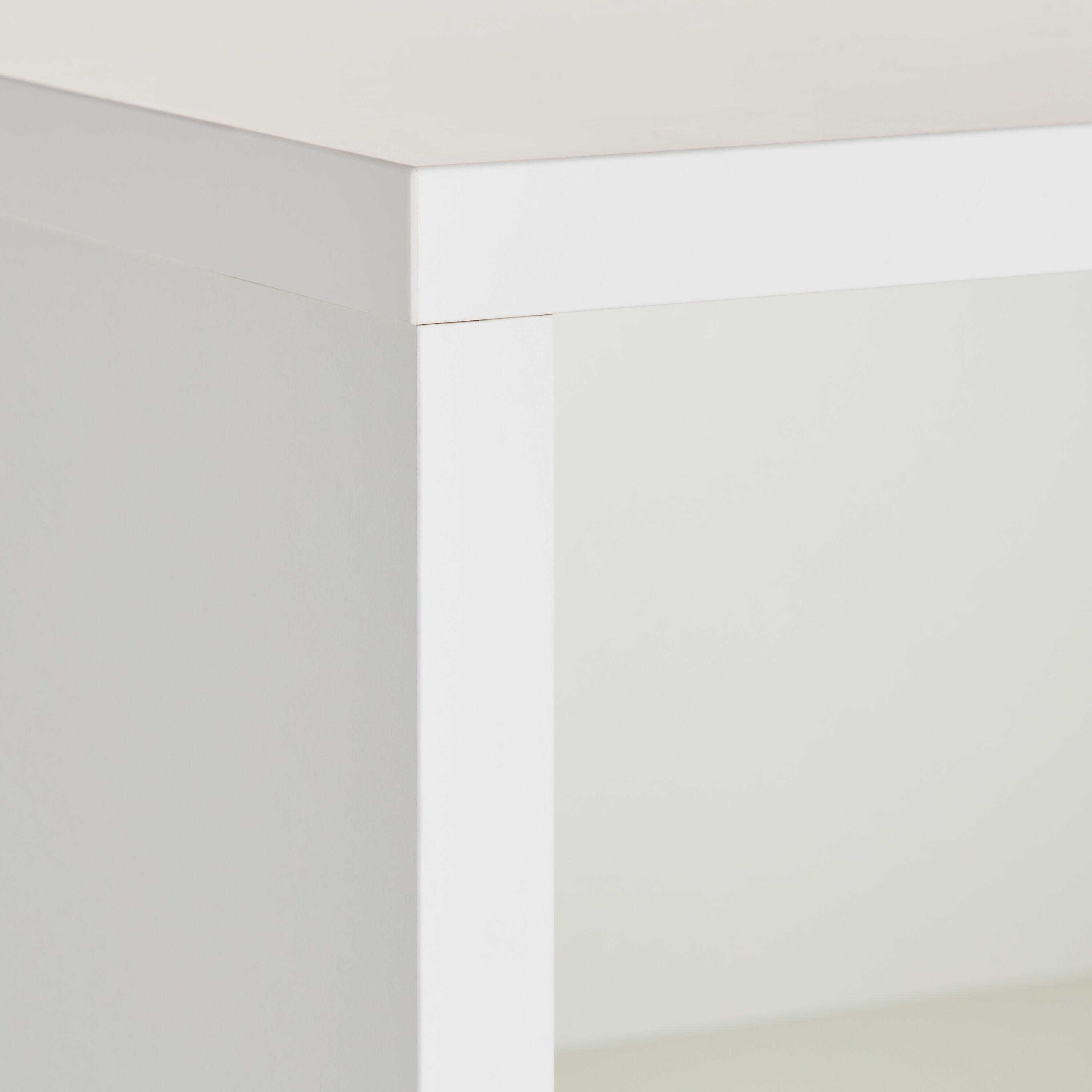 FINJA Kommode - Weiss / B: 40.0 cm x T: 36.0 cm x H: 132.0 cm