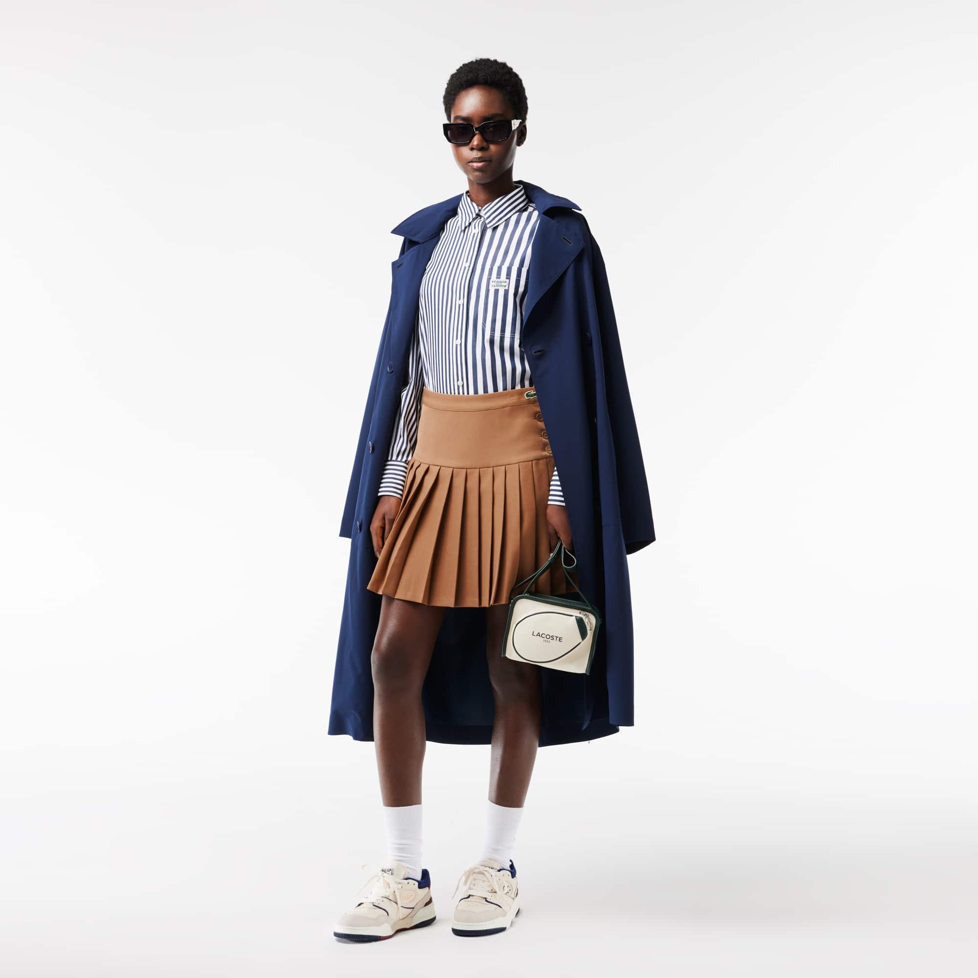 Jupe courte plissée avec boutons à la taille Robes & Jupes - Marron - Lacoste - Femme