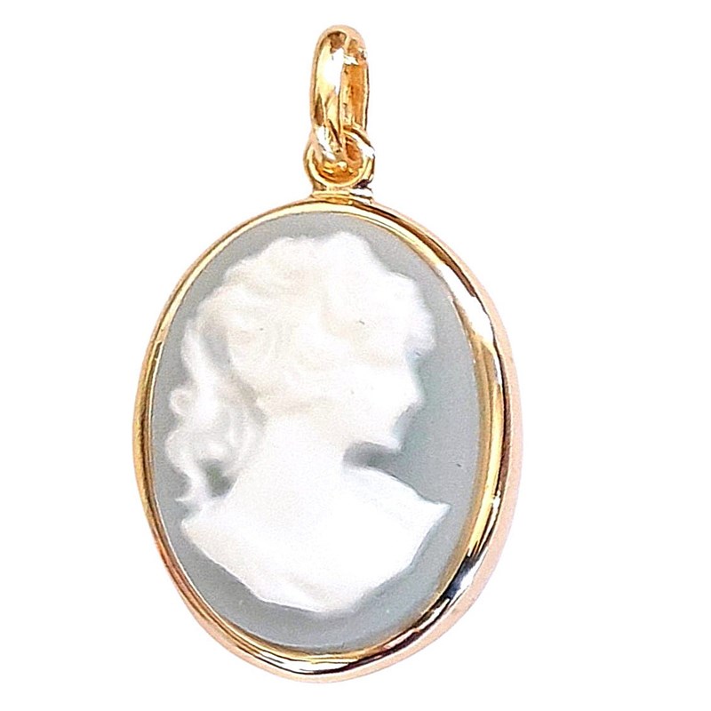 Pendentif Camée bleu synthétique en plaqué or + chaîne