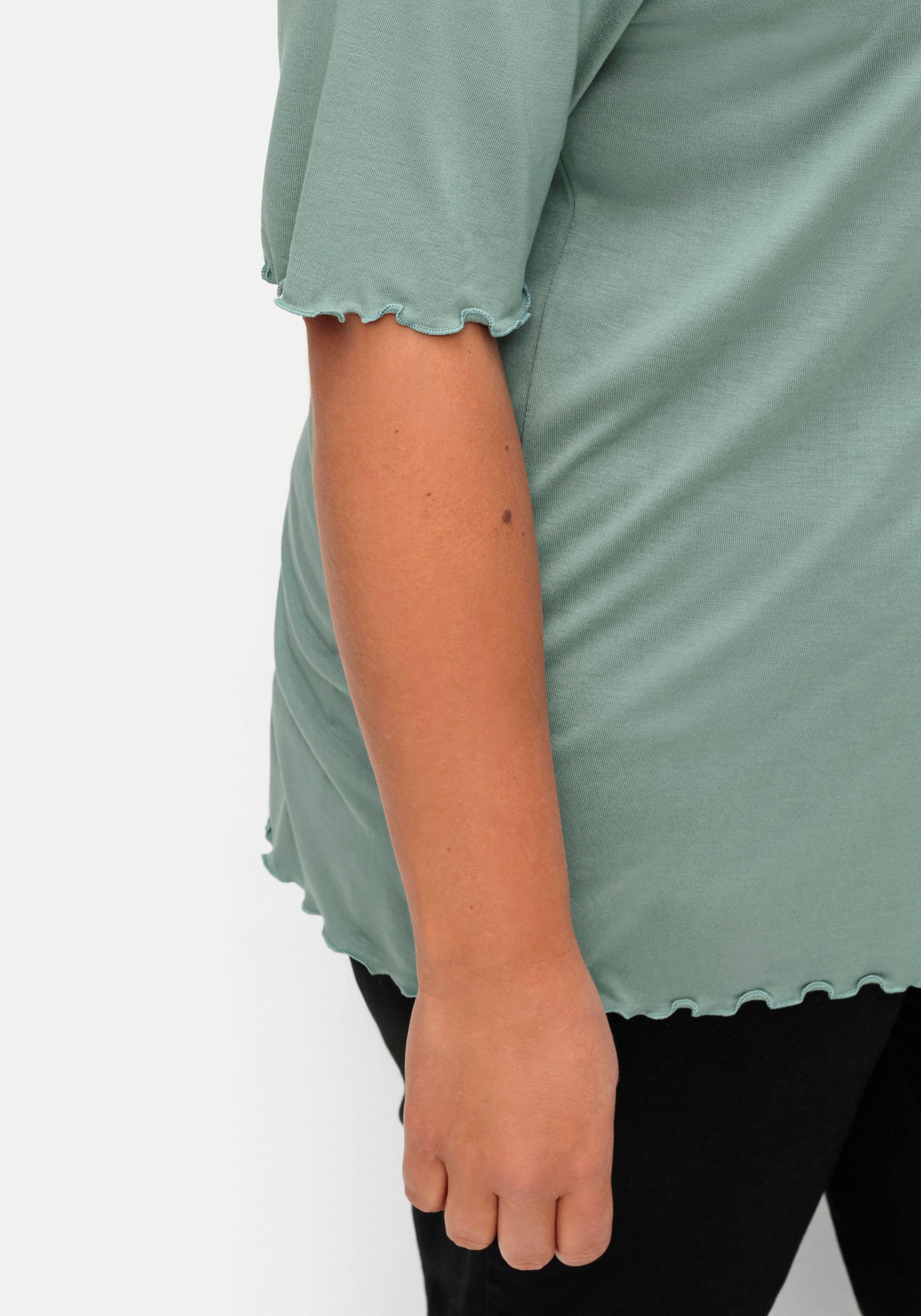 Shirt mit Stehkragen und Wellensaumkanten