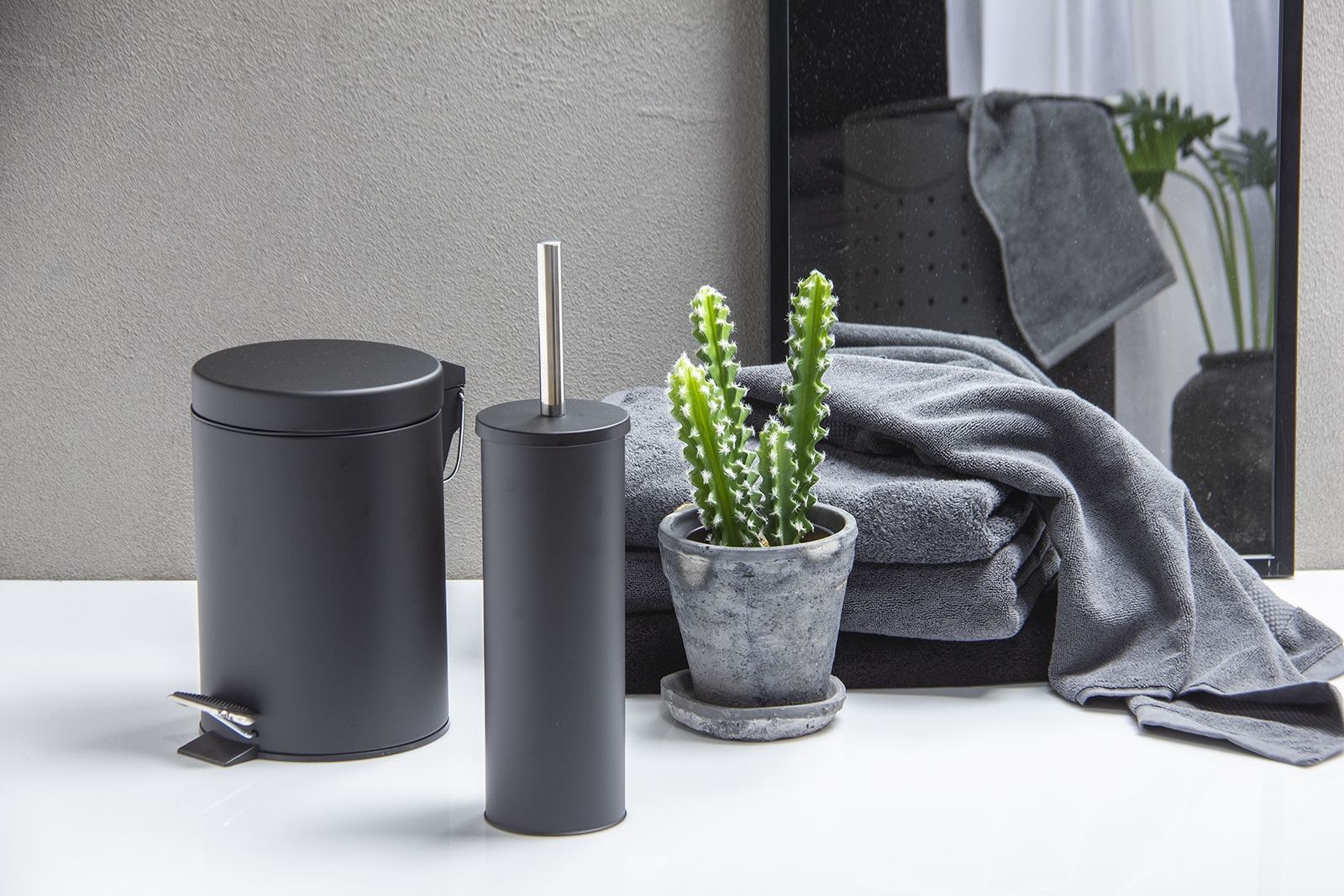 Noir pedalbøtte Sort. 3L