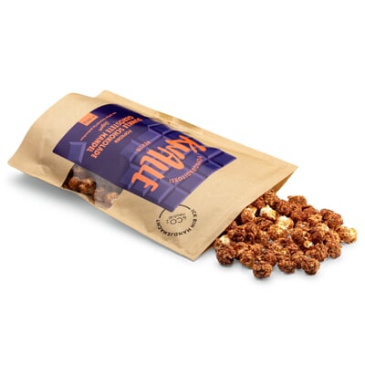 Popcorn belgische Schokolade und geröstete Mandeln vegan