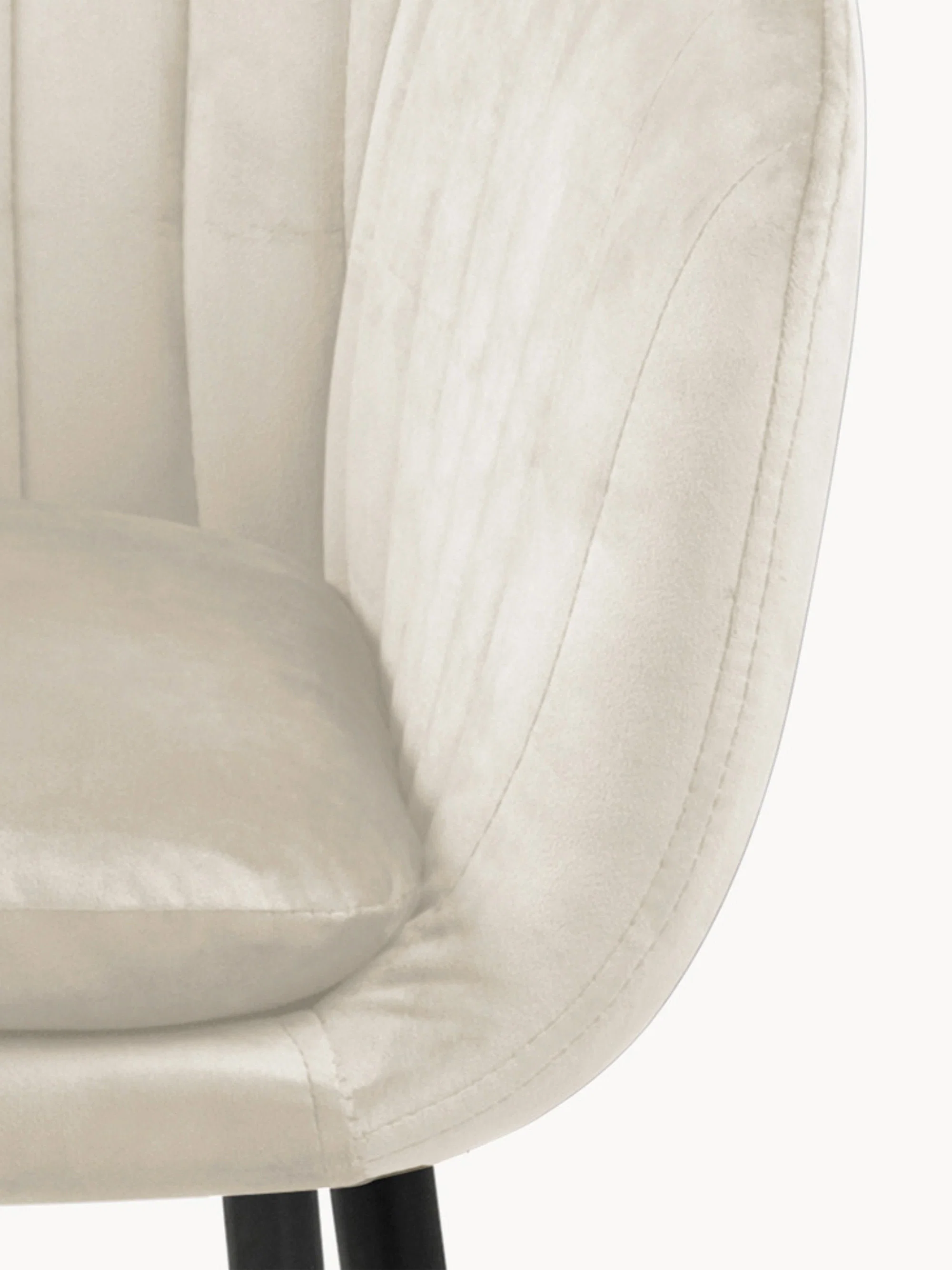 Fluwelen armstoel Emilia met metalen poten