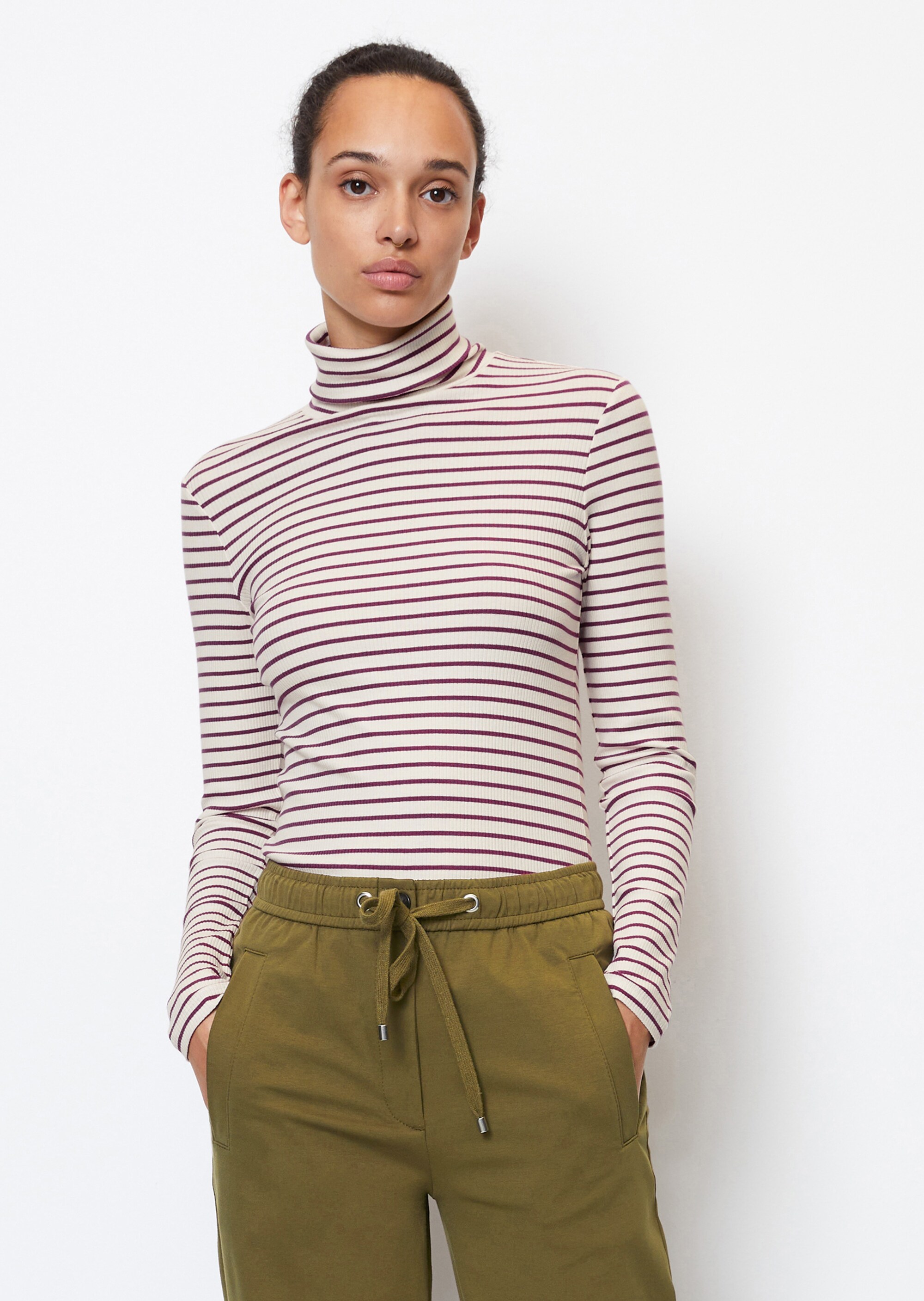 Rollkragen-Longsleeve shapedmit TENCEL™ Modal
