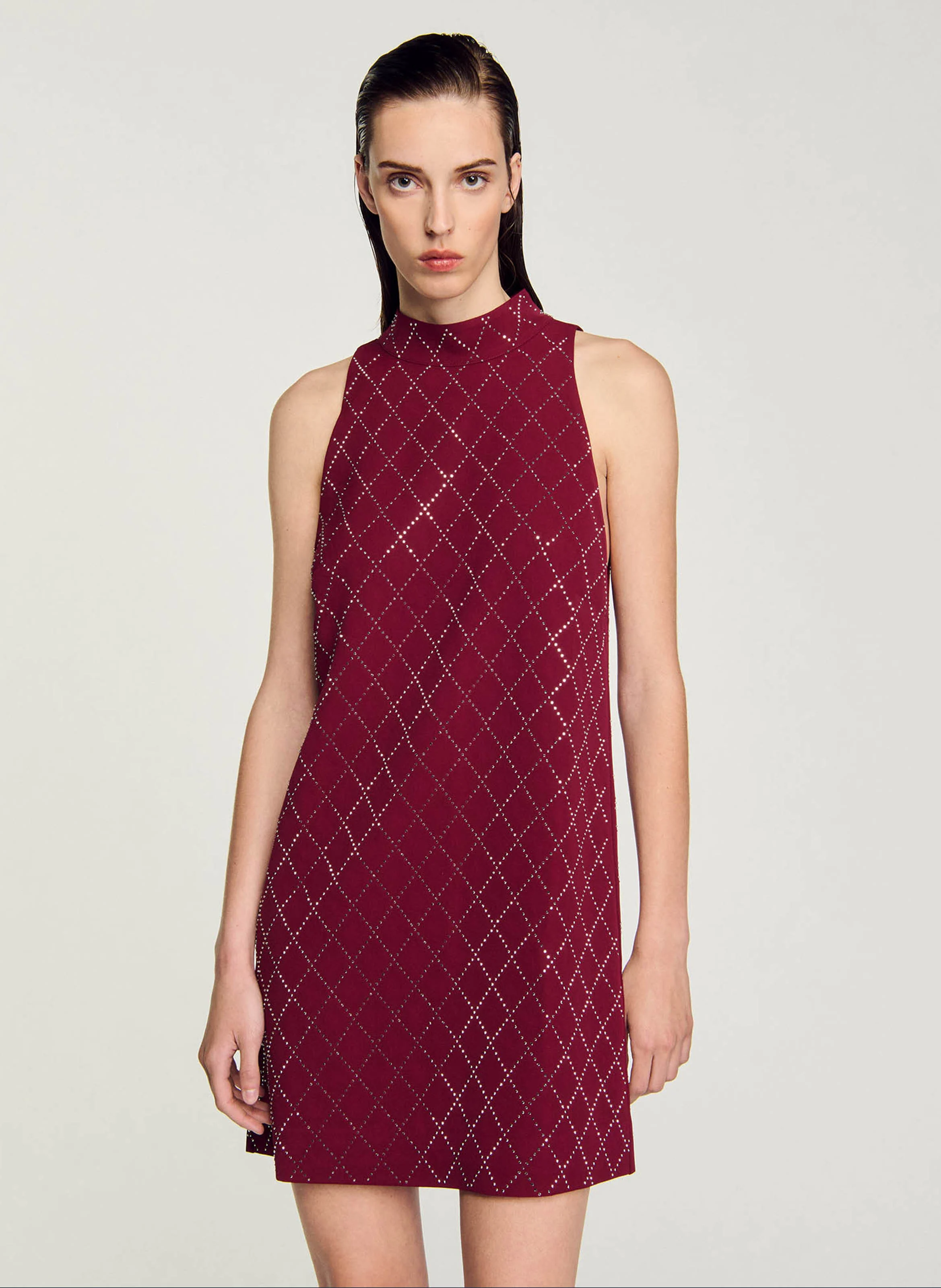 Robe courte col montant à strass | Rouge