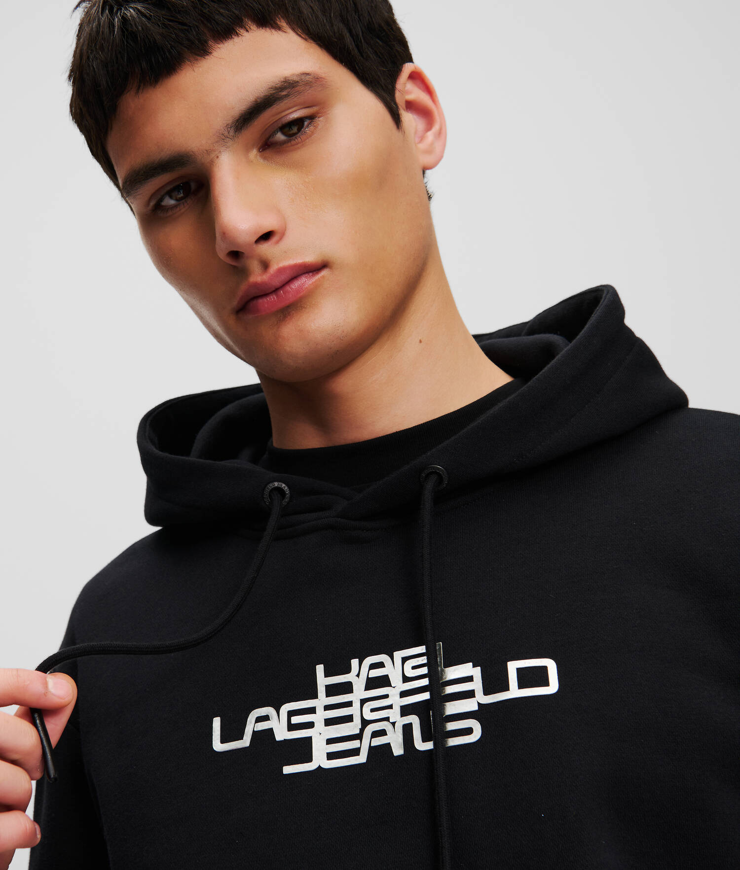 SWEAT À CAPUCHE AVEC LOGO EN ALUMINIUM KLJ
