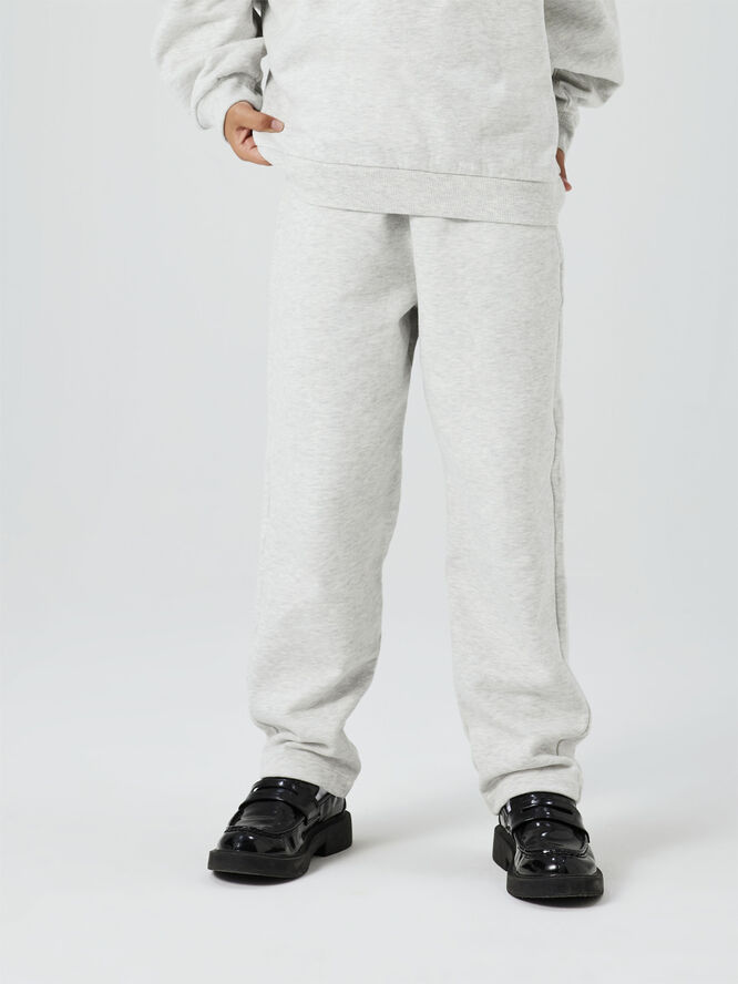 Name It NKFNAKONNI RLX SWEAT PANT BRU Grå
