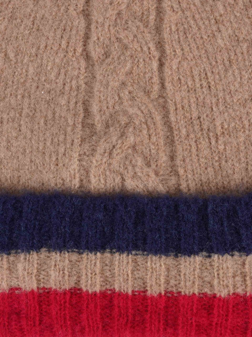 Gorro trançado com riscas
