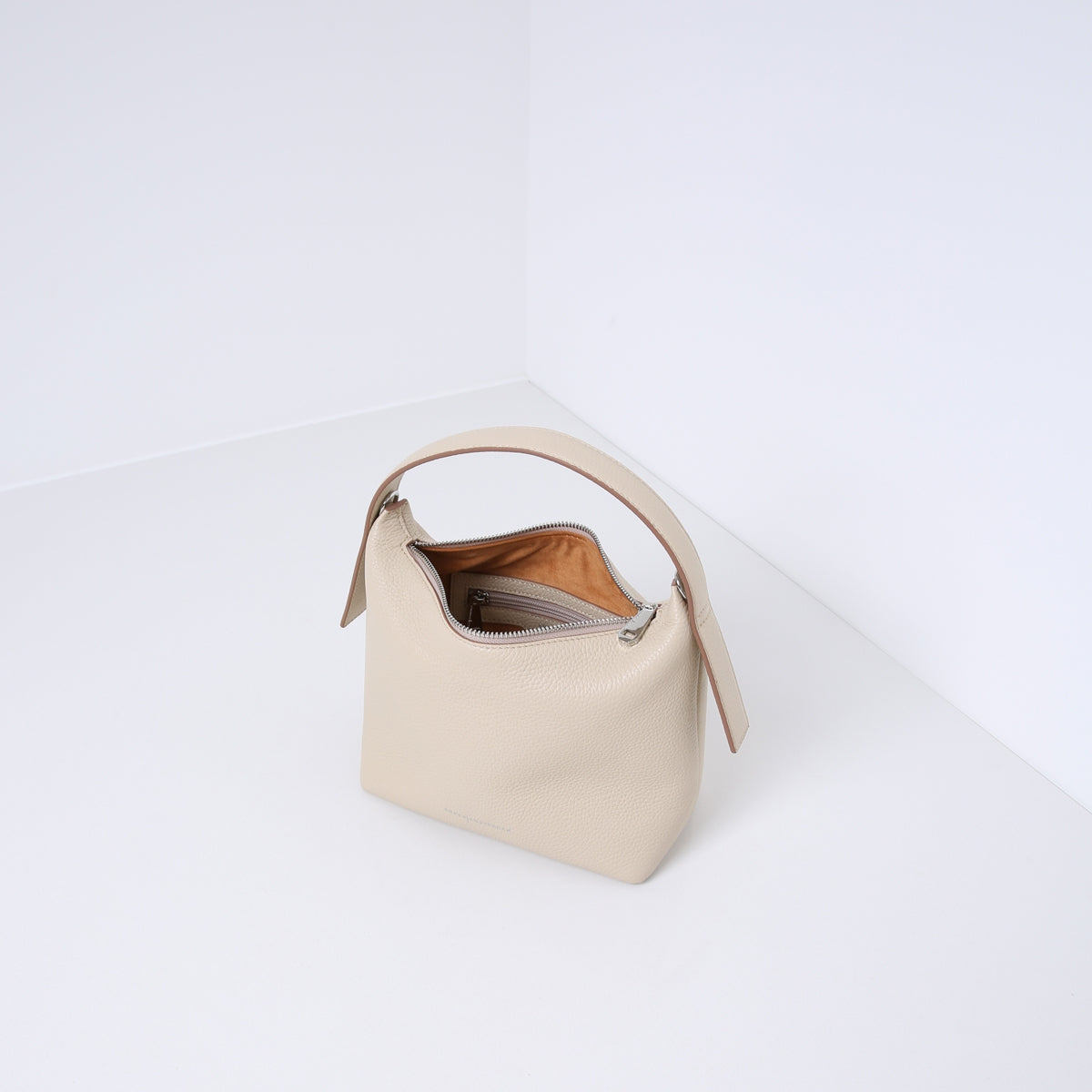 TARA | LIMESTONE