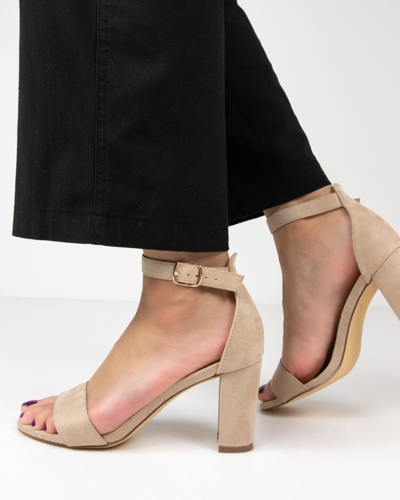 Nelson Pumps  - beige