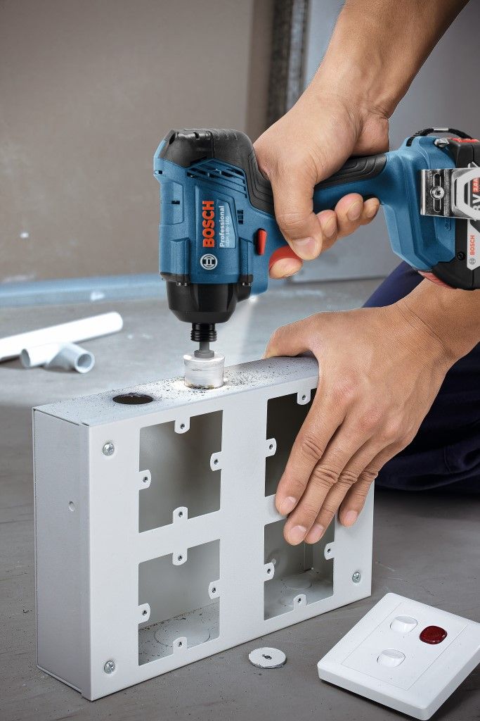 Bosch GDR 18V-160 Accu slagschroevendraaier (2x 2,0 Ah, lader GAL 18 V-40 in L-Boxx) - 06019G5100