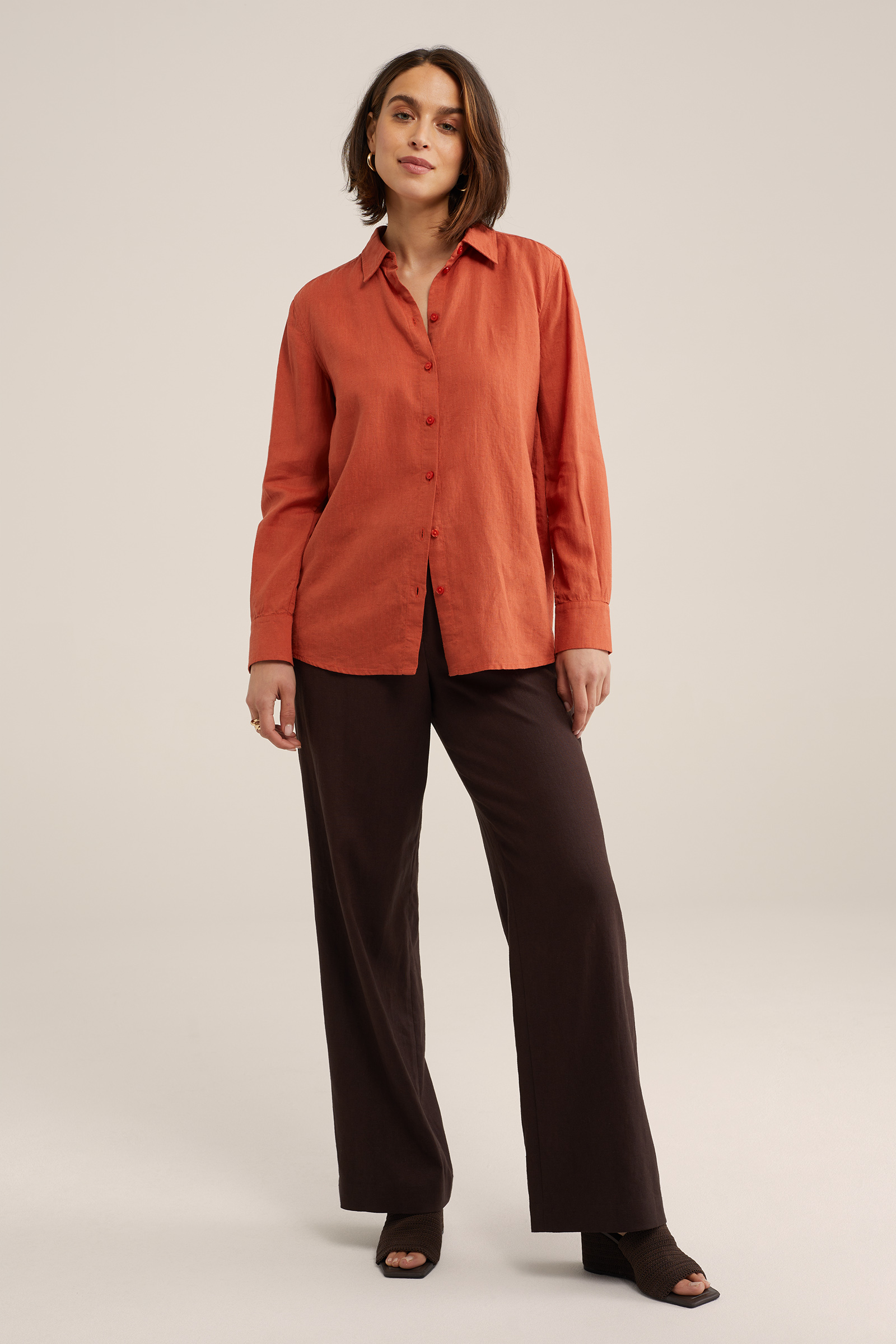 overhemdblouse van linnenmix WE Fashion Kaneelbruin