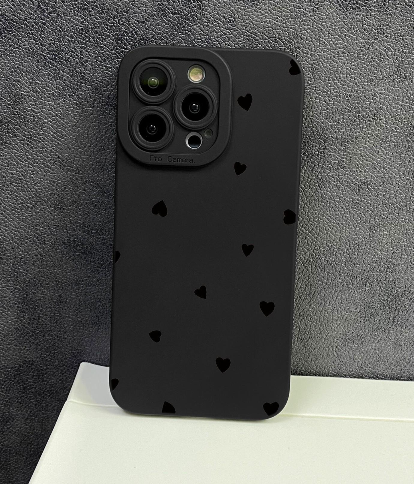 iPhone 15 Silikon Case Hülle mit Kameraschutz Herzen Herzen - Schwarz