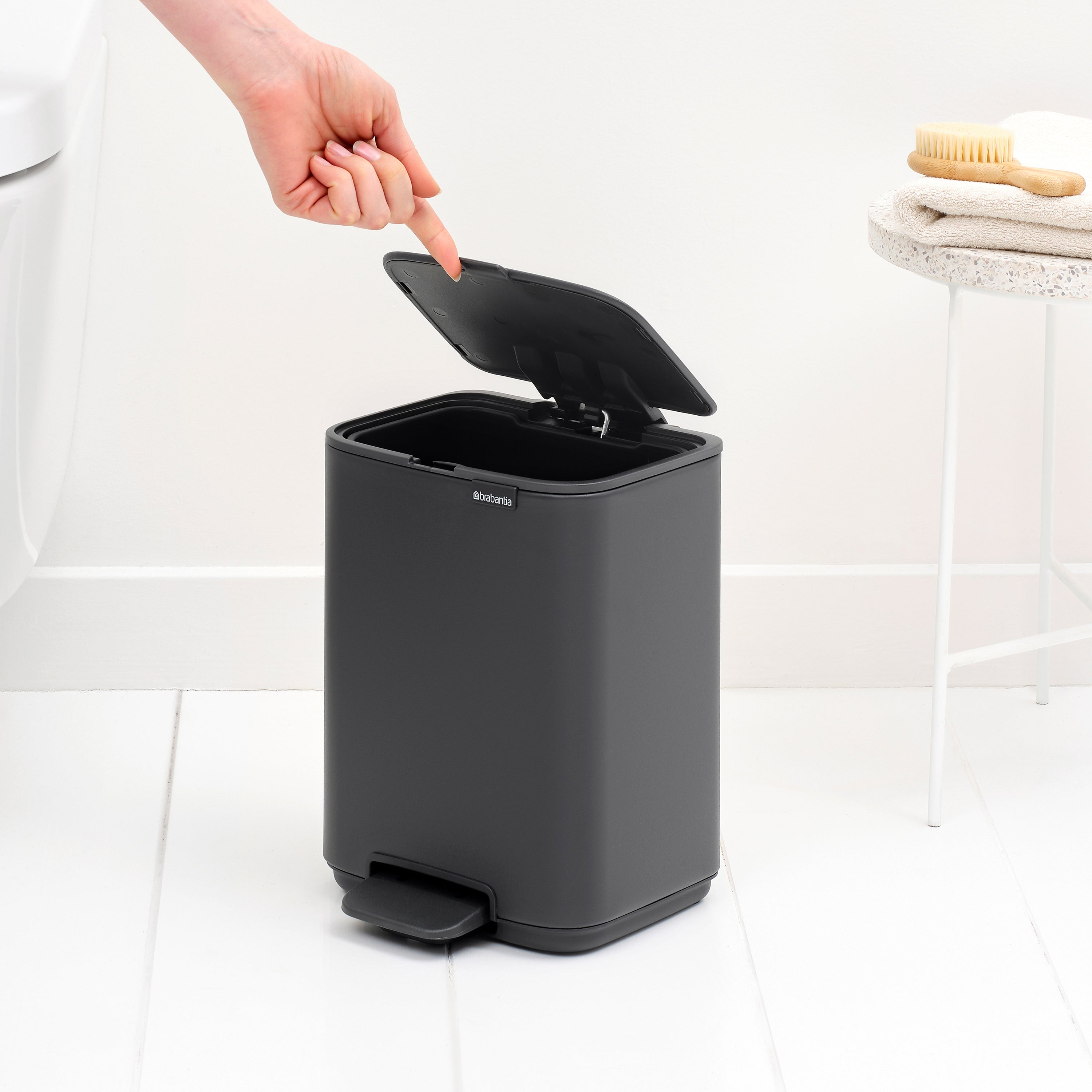Brabantia Bo Pedaalemmer 4 L - Mineral Infinite Grey