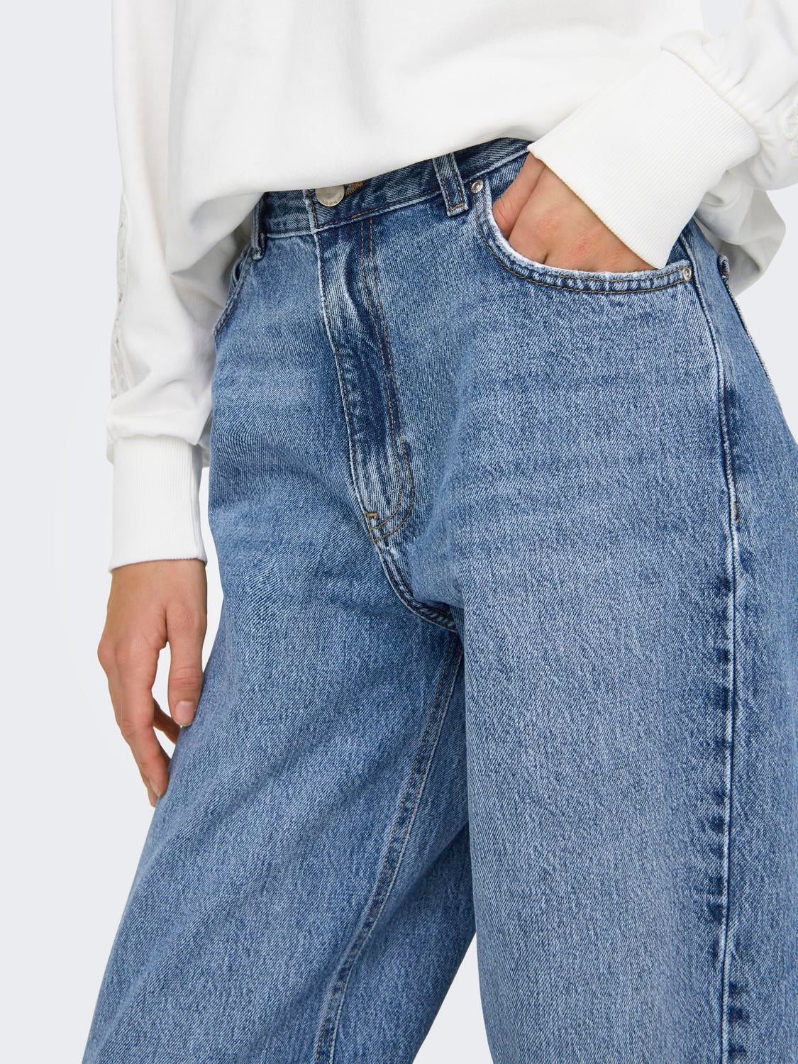 ONLHARLEY Niedrige Taille Baggy Fit Jeans Light Blue Denim