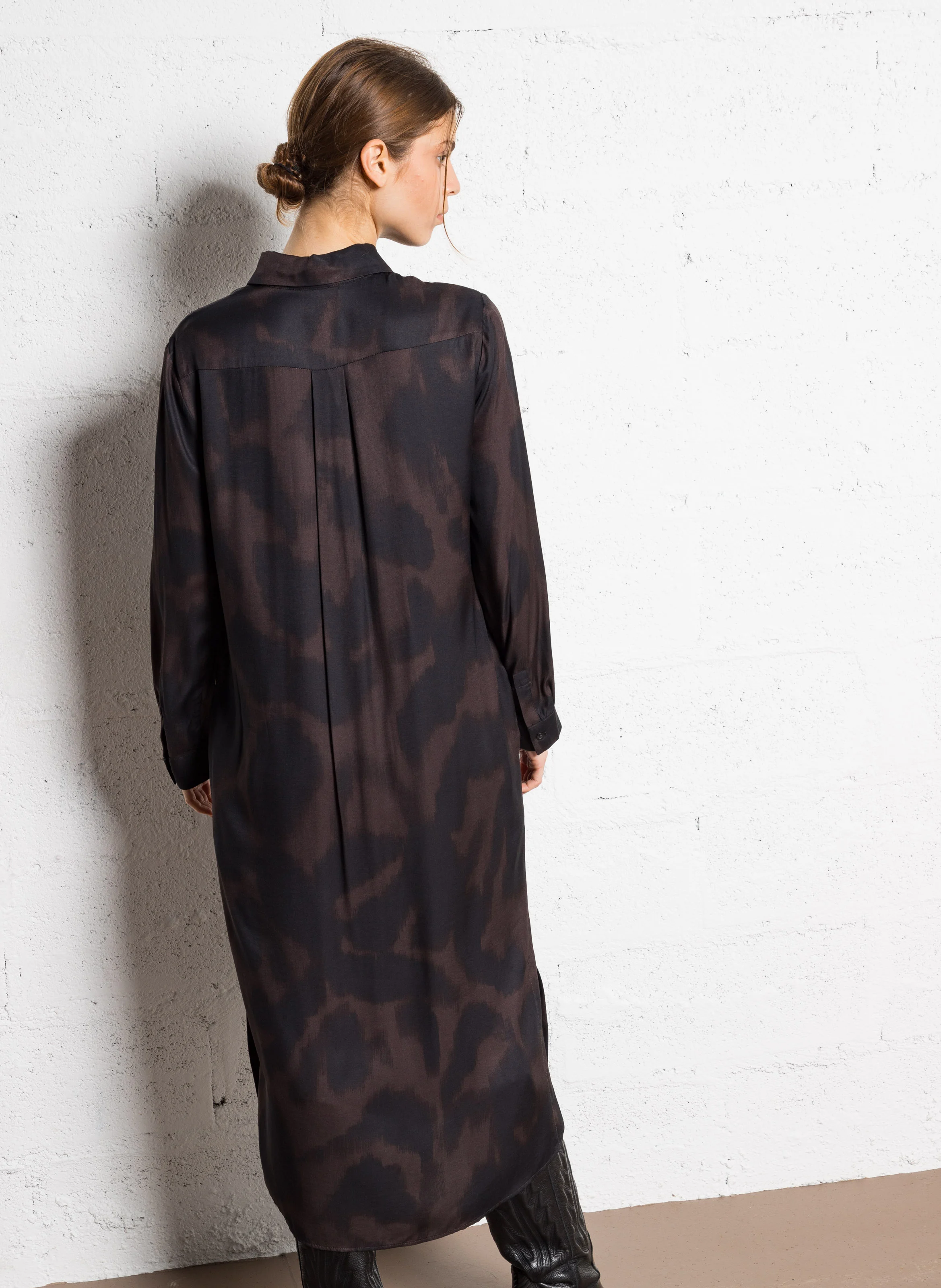 MIRABELLE - Robe longue satinée et imprimée | Noir