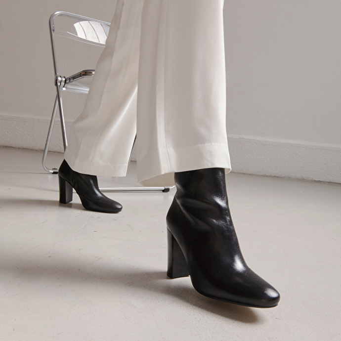 Bottines à talons  en cuir noir
