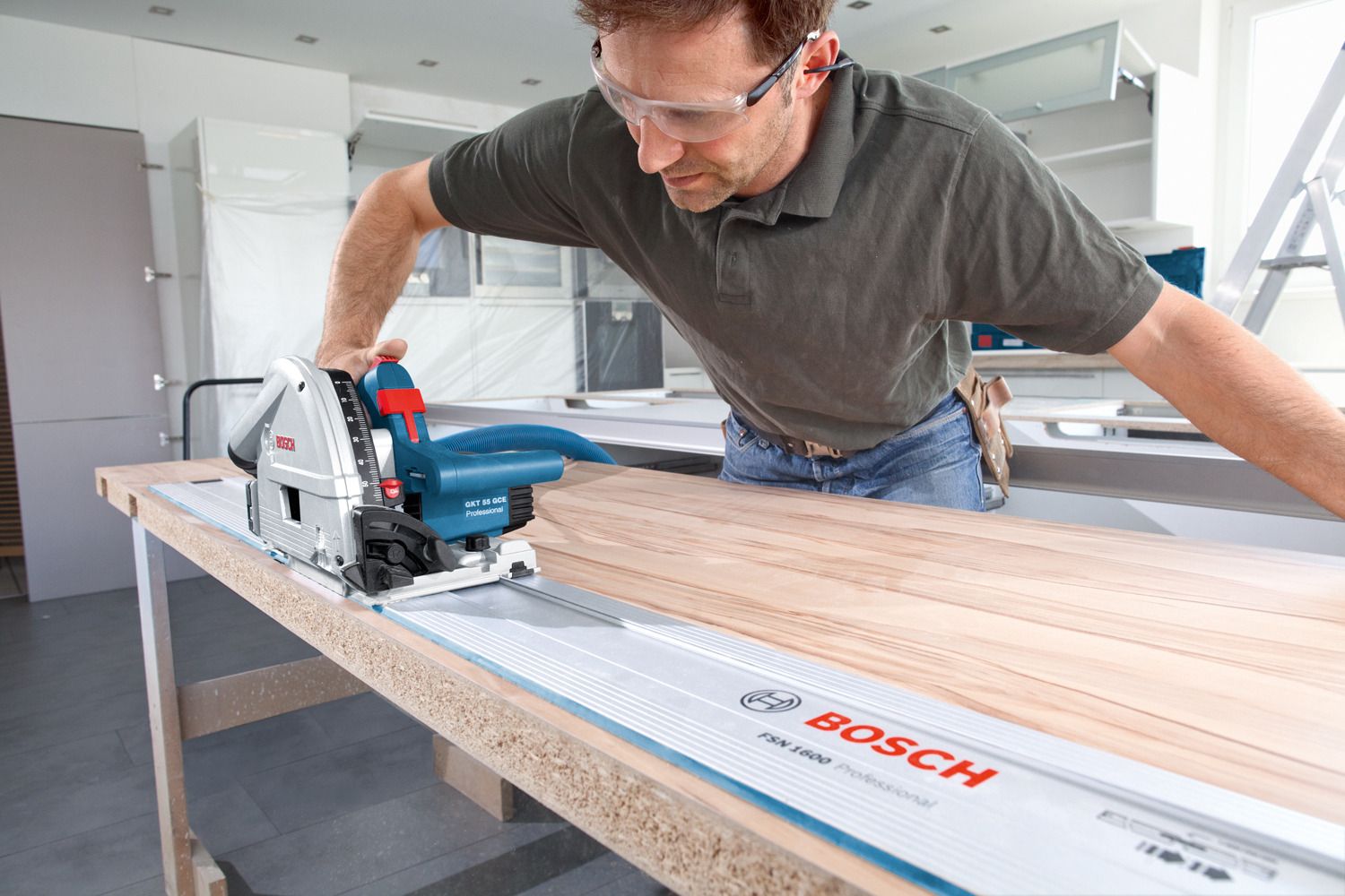 Bosch Professional GKT 55 GCE Invalzaag 165mm   geleiderail in L-Boxx - 0615990M9D