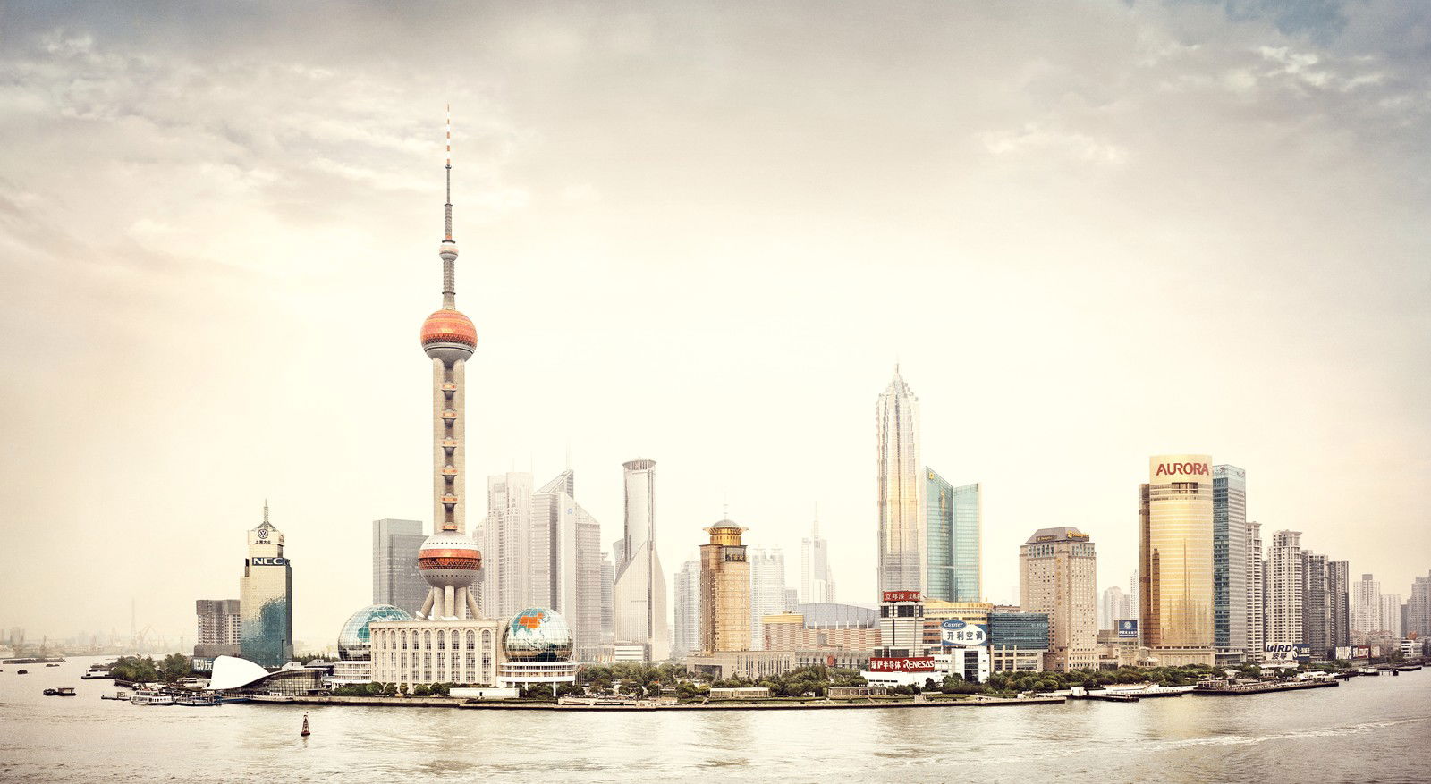 Shanghai by Henning Bock - Limited Edition. Edition of: 100. Signed.