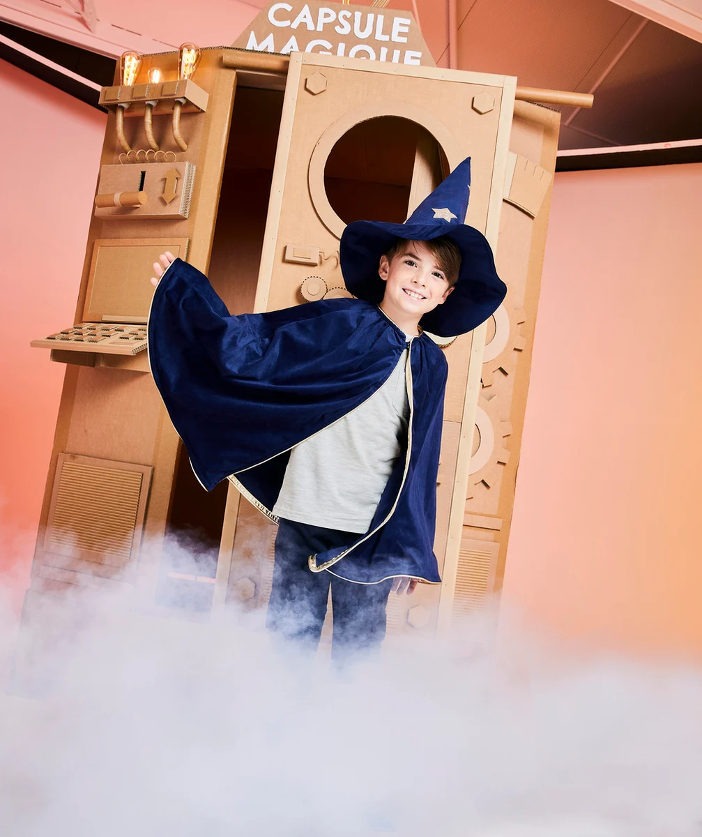 DÉGUISEMENT MAGICIEN EN VELOURS BLEU AVEC CHAPEAU ET CAPE