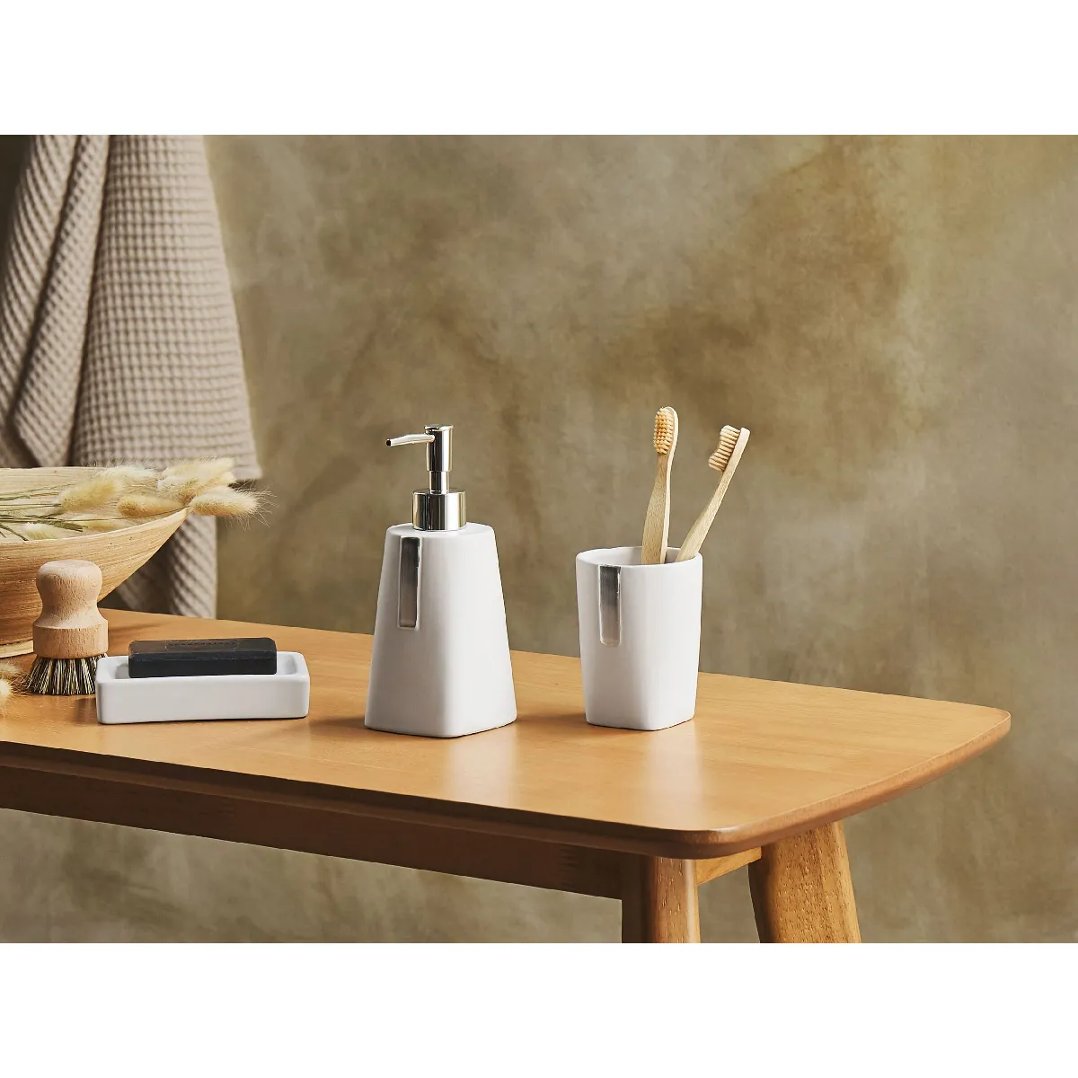 Beliani Set de salle de bain SONANA - Beige