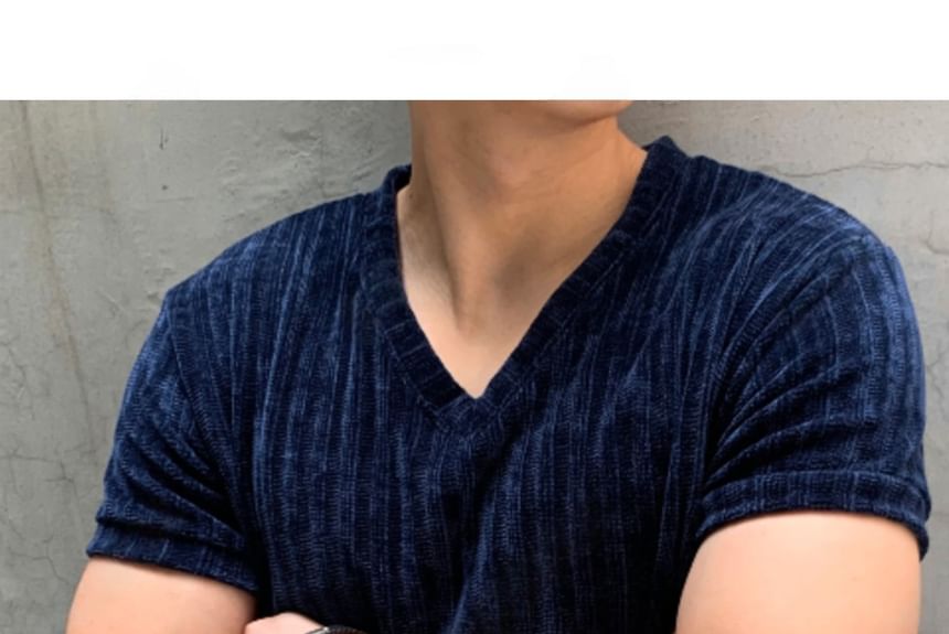 SeoulPop - Gebreide top met korte mouwen en V-hals