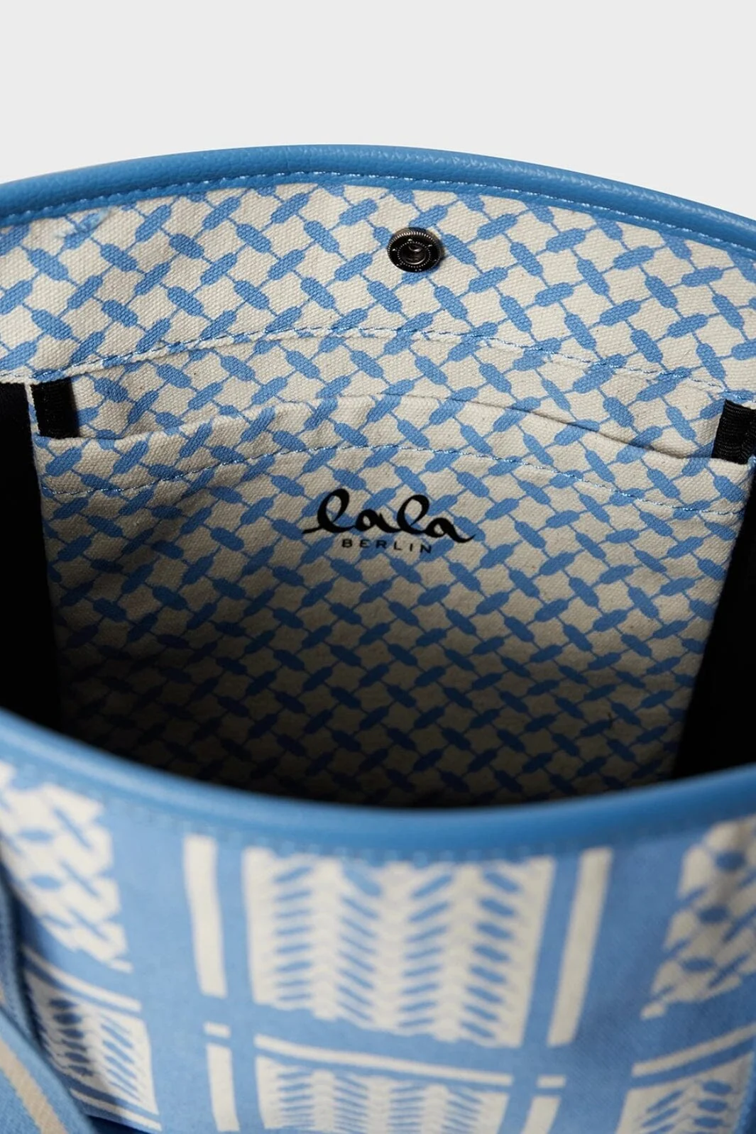 Lala Berlin Tote Carmela 2.0 10011742
