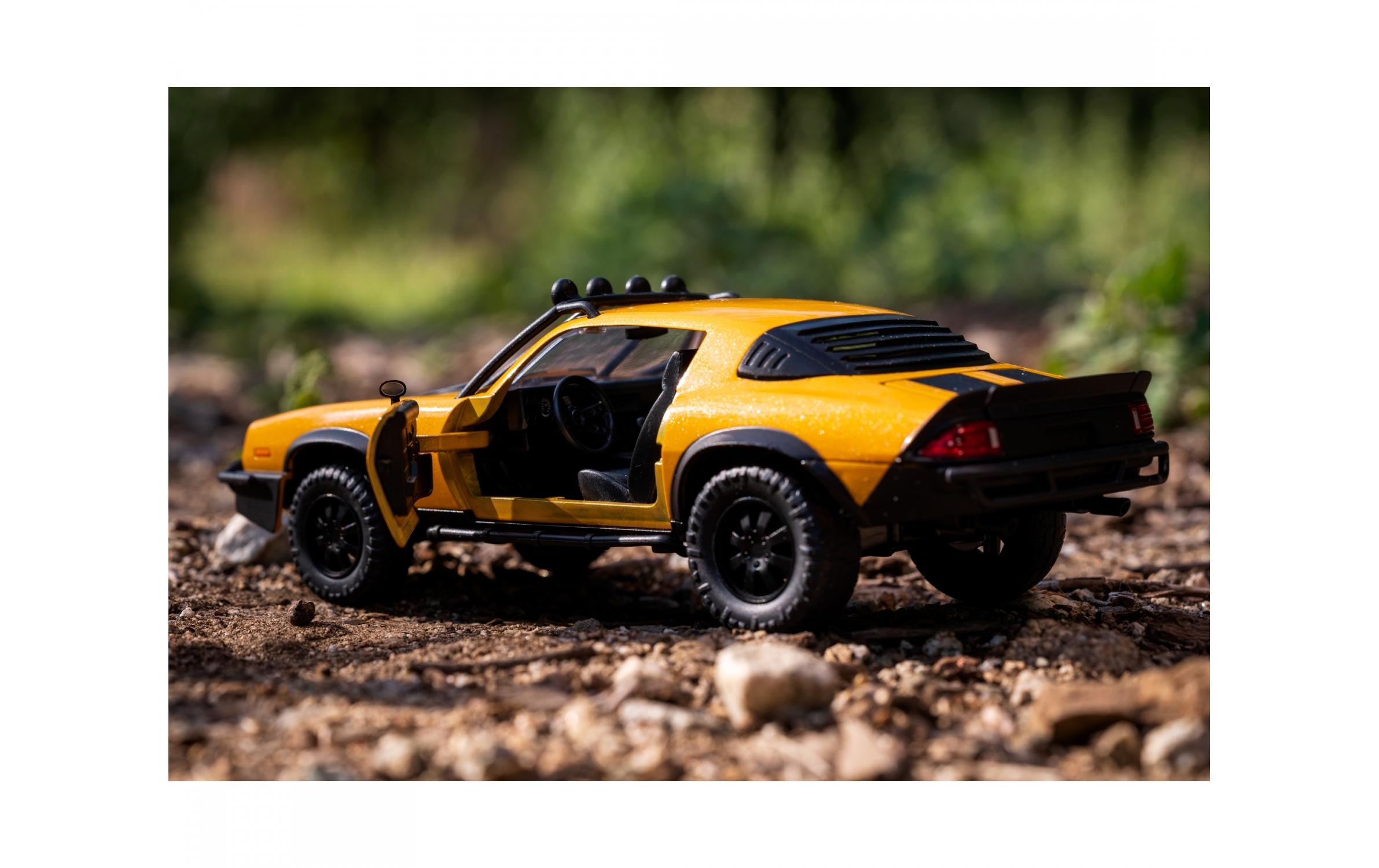 Transformers 7 Bumblebee 1:241977 Chevrolet Camaro Modellauto aus Transformers 7