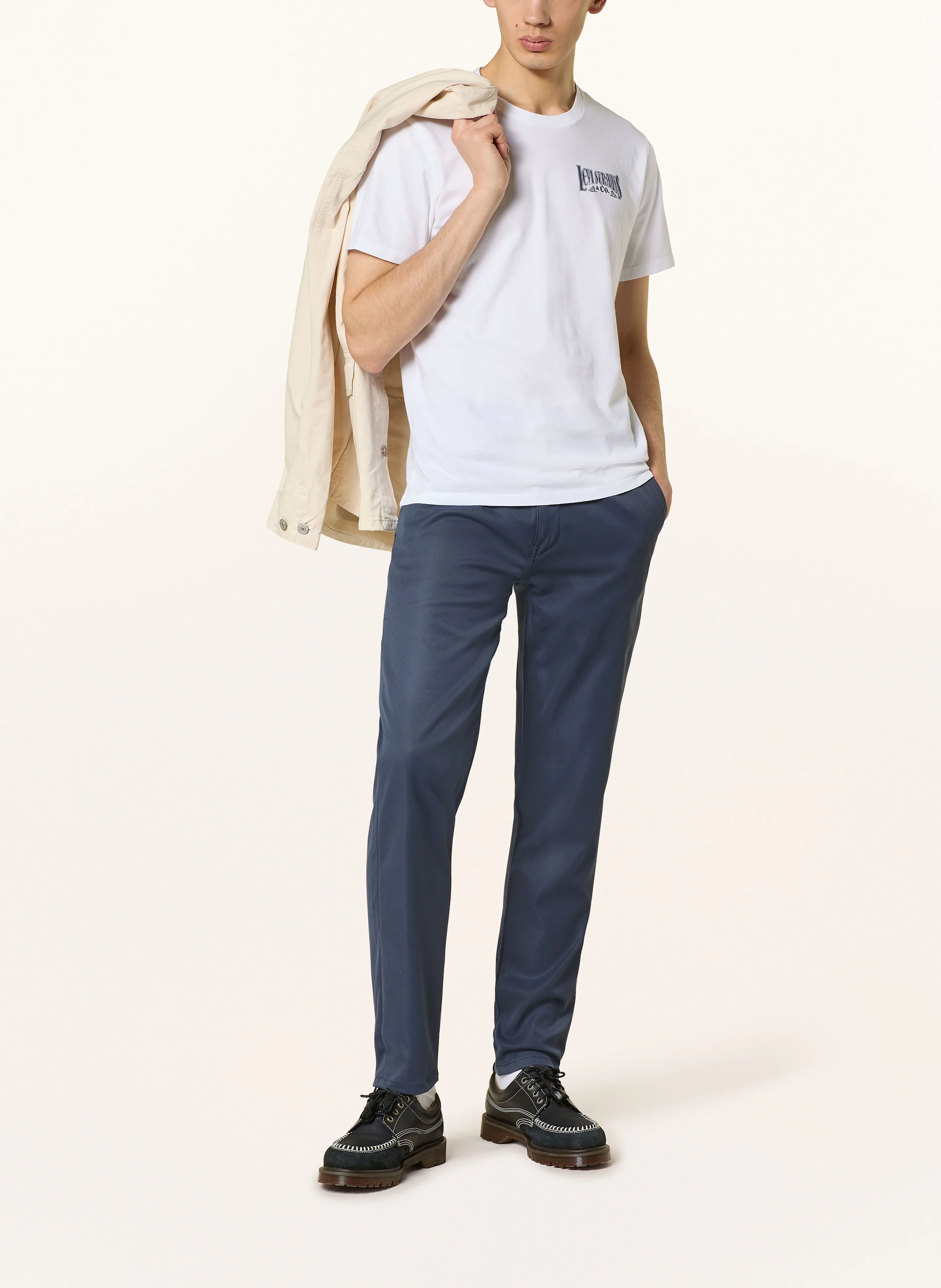 Levi's® Chino Standard Tapered Fit