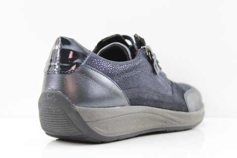 Aco Sneaker