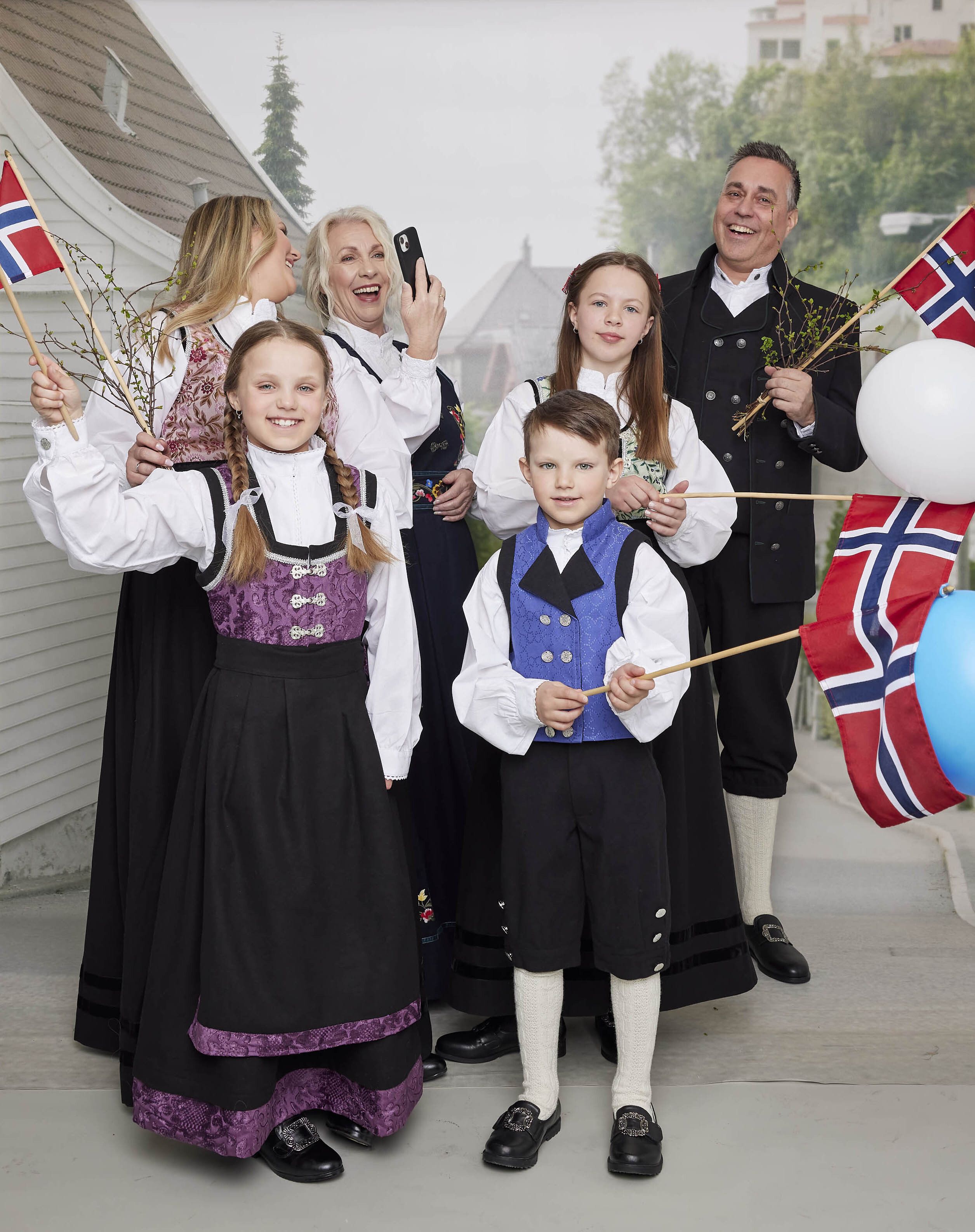 Jonas festdrakt med skjorte