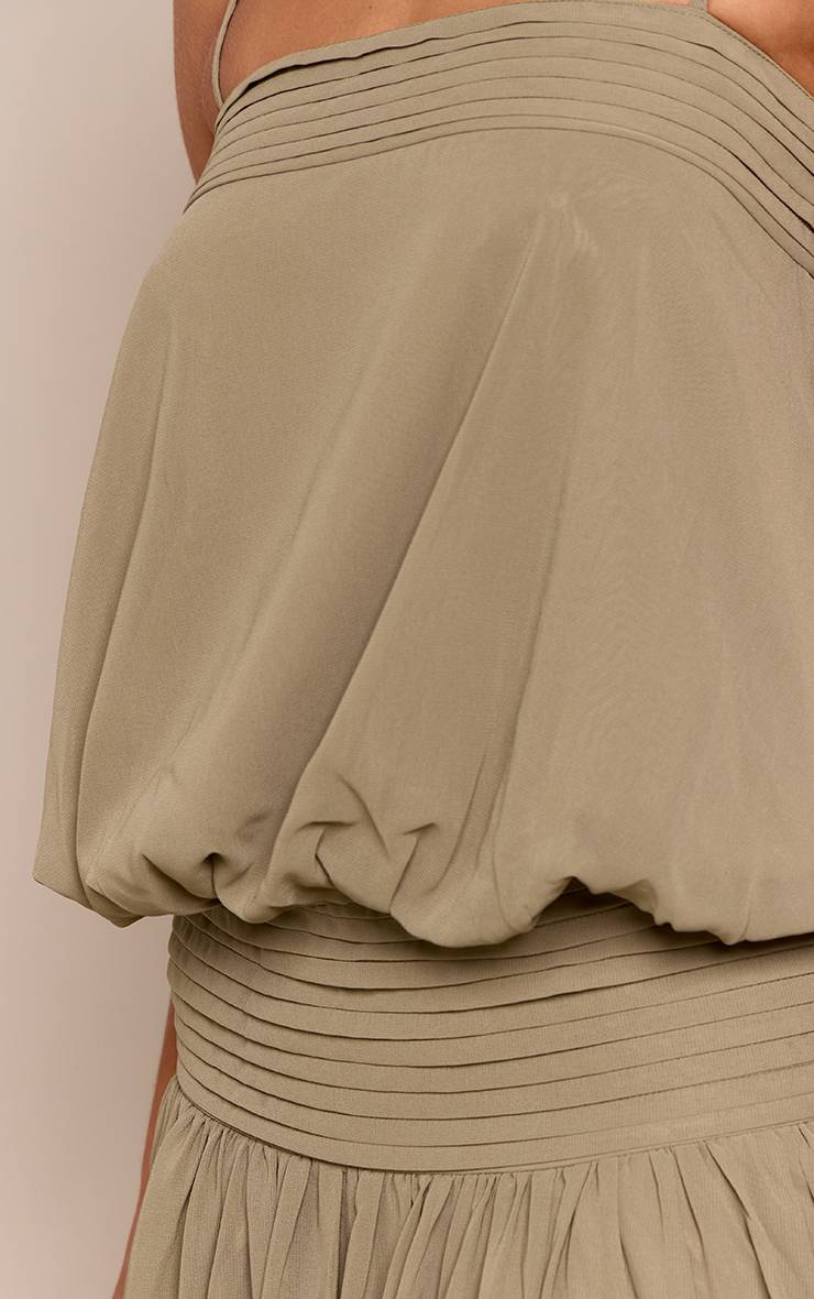 Vert Olive Robe Maxi Fluide En Mousseline À Bretelles Avec Détails De Coutures Petite