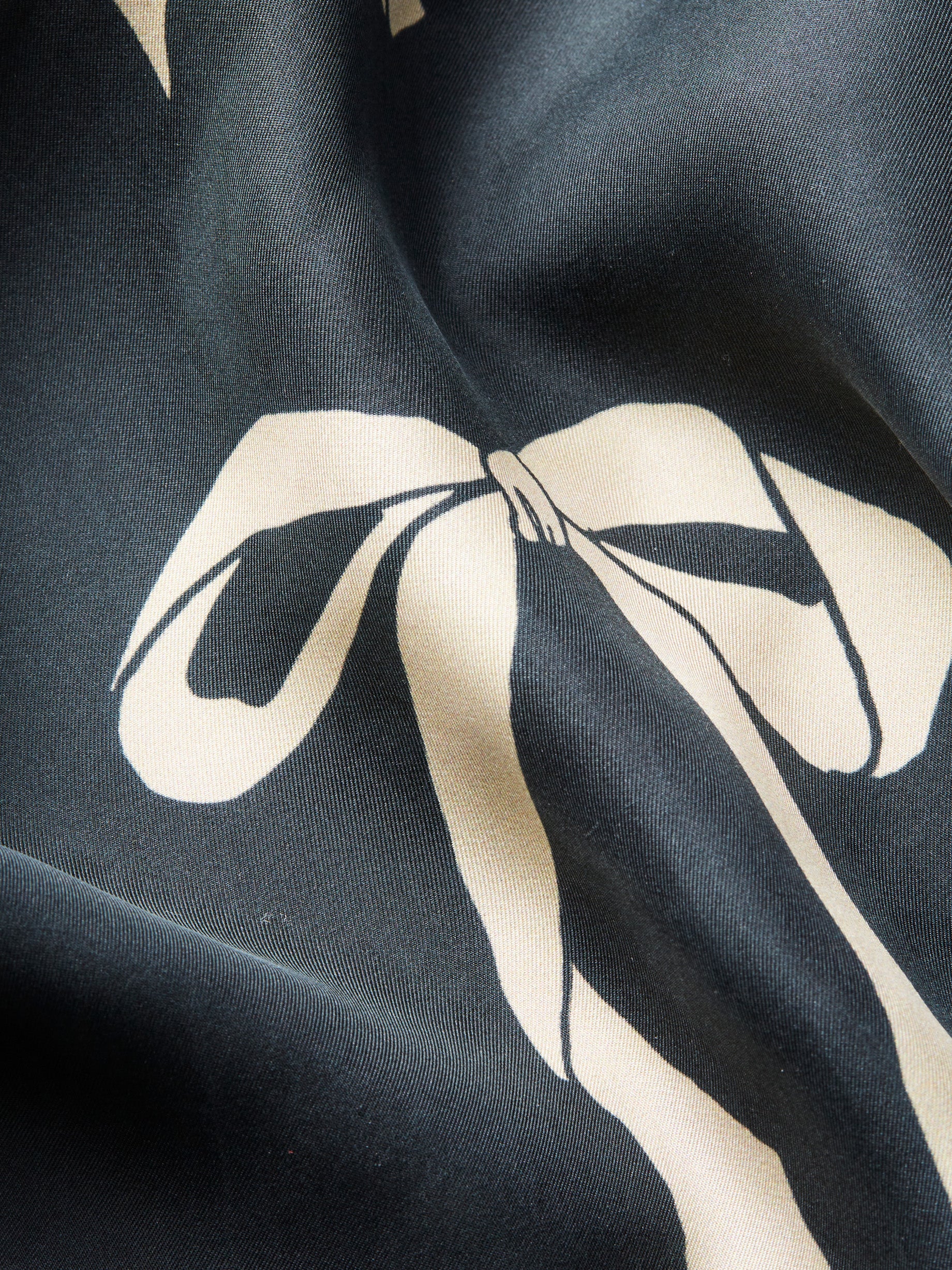 Becksöndergaard  Bow Twill Sia silketørklæde - sort