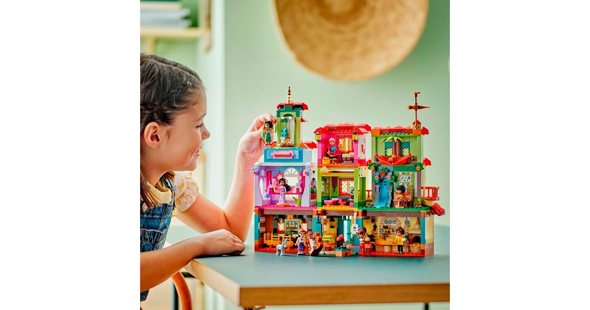 LEGODisney Princess - Het magische huis van de familie Madrigal Constructiespeelgoed  (43245)